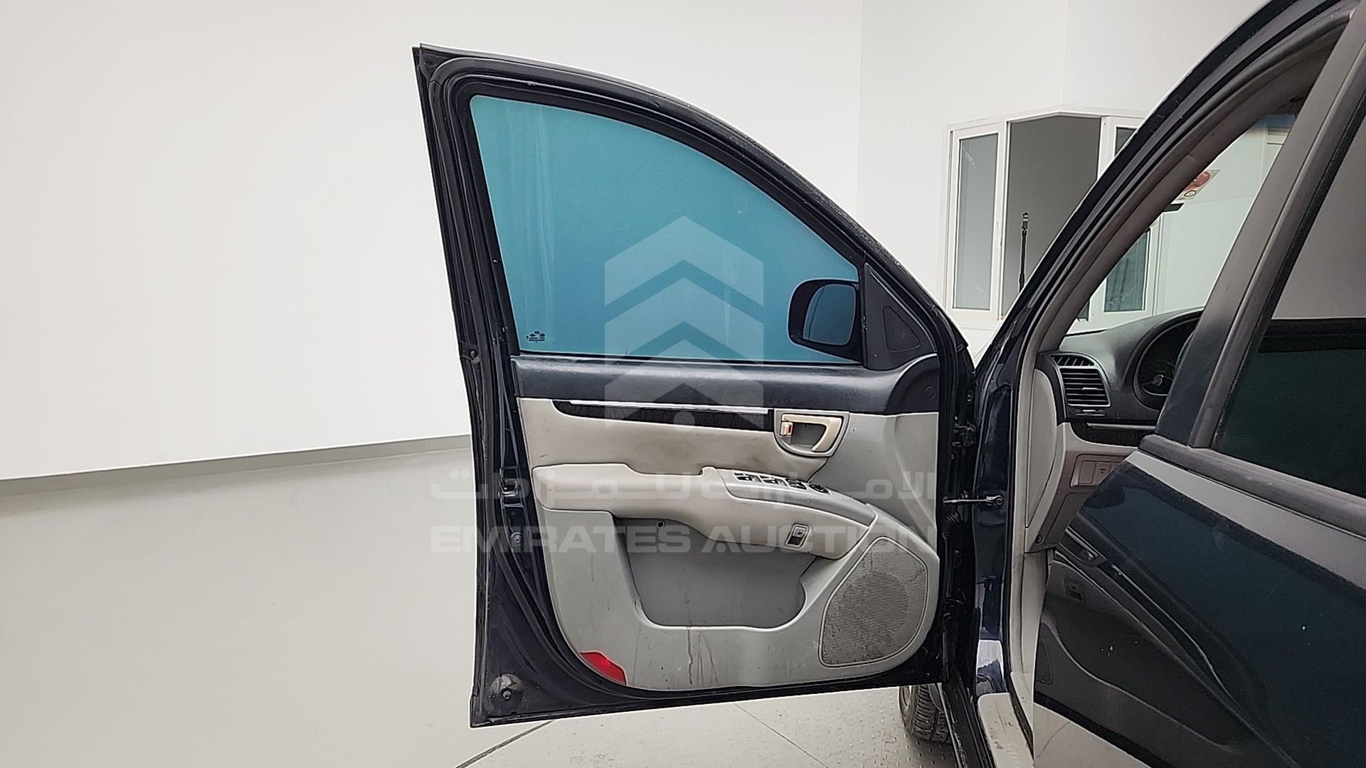 2008 HYUNDAI SANTA FE VIN: 5NMSG13E28H184449