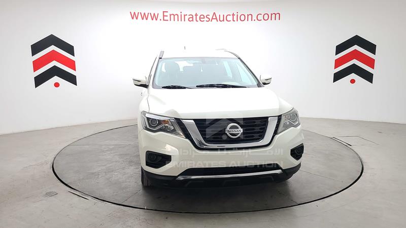 5N1DR2M53JC600144 Auction: EmiratesAuction Lot: 409004 5N1DR2M53JC600144 Nissan Pathfinder 2018 WHITE Photo 2