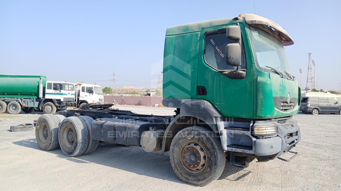 2016 Renault 440 — Front Right Angle — Photo 10