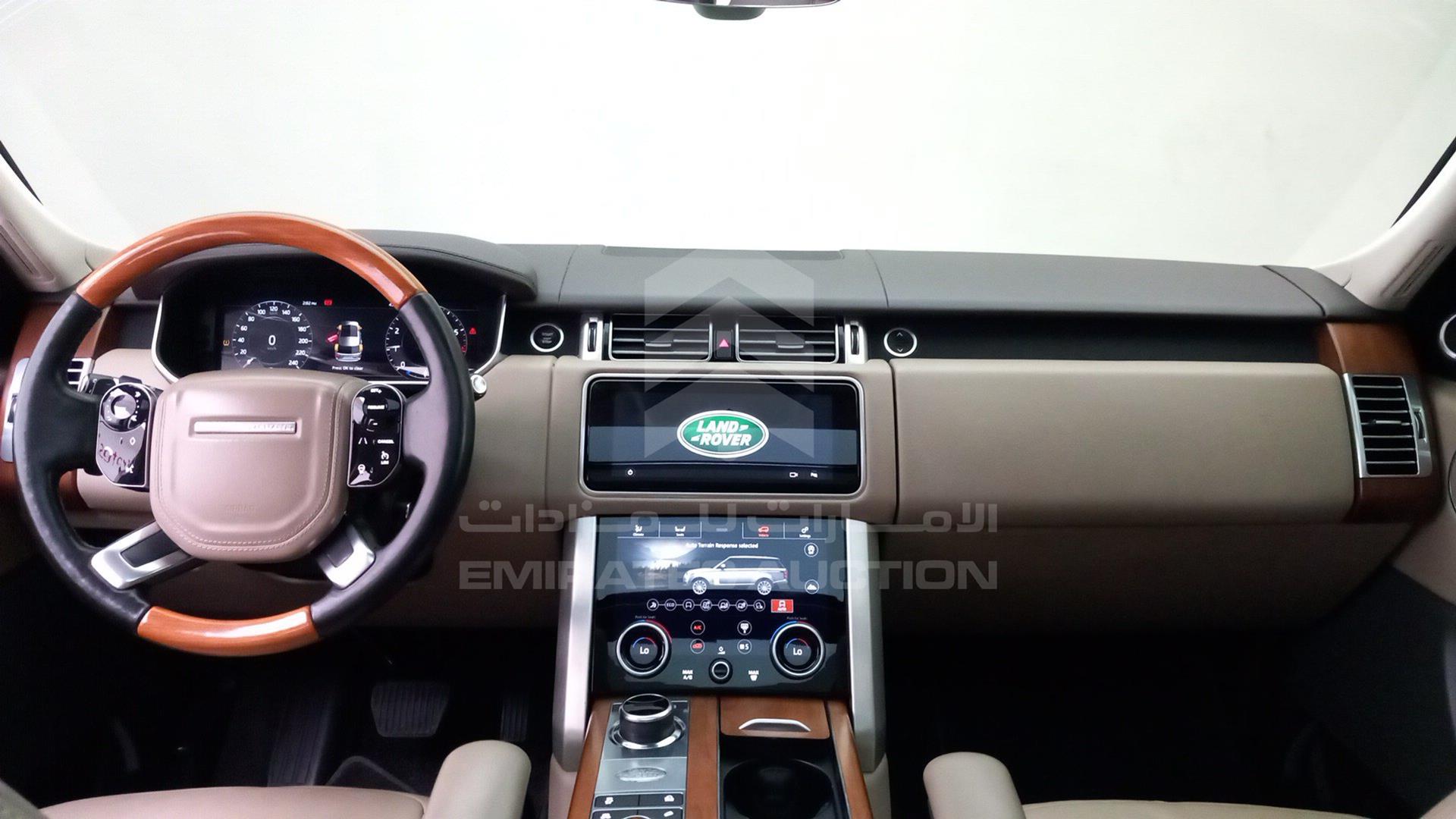 2018 RANGE ROVER HSE VIN: SALGA2BV9JA389502