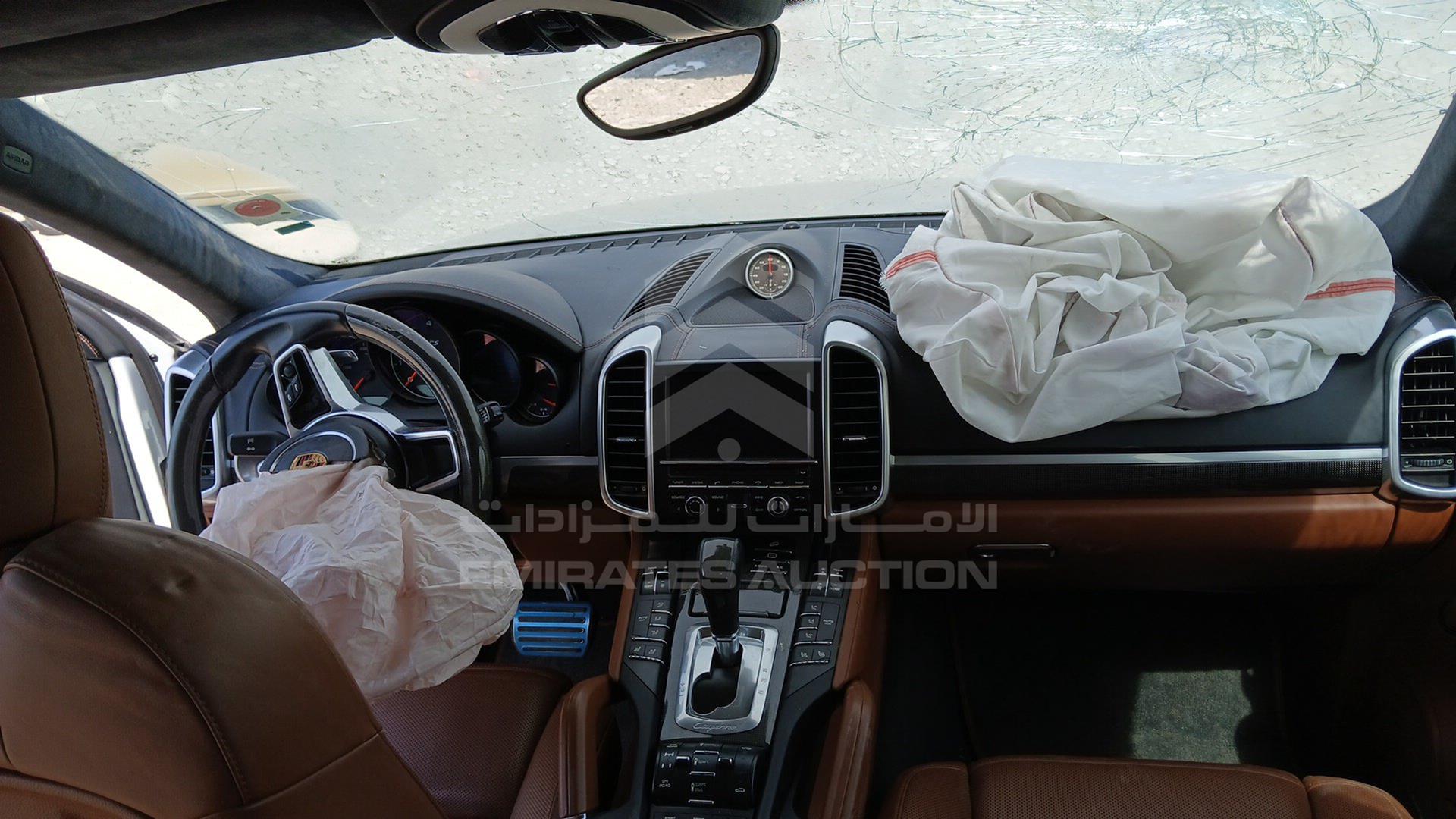 2016 PORSCHE CAYENNE VIN: WP1ZZZ92ZGLA78848
