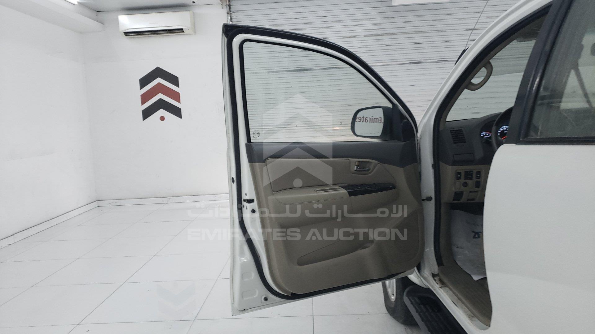 MHFYU59G7D7022681 - 2013 Toyota Fortuner - #418085