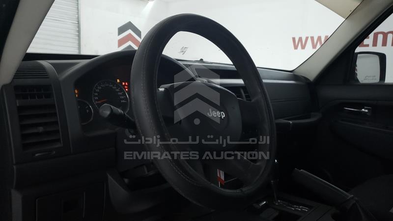 1J4PN2GKXAW148555 Auction: EmiratesAuction Lot: 406545 1J4PN2GKXAW148555 Jeep Cherokee 2010 BLACK Photo 12
