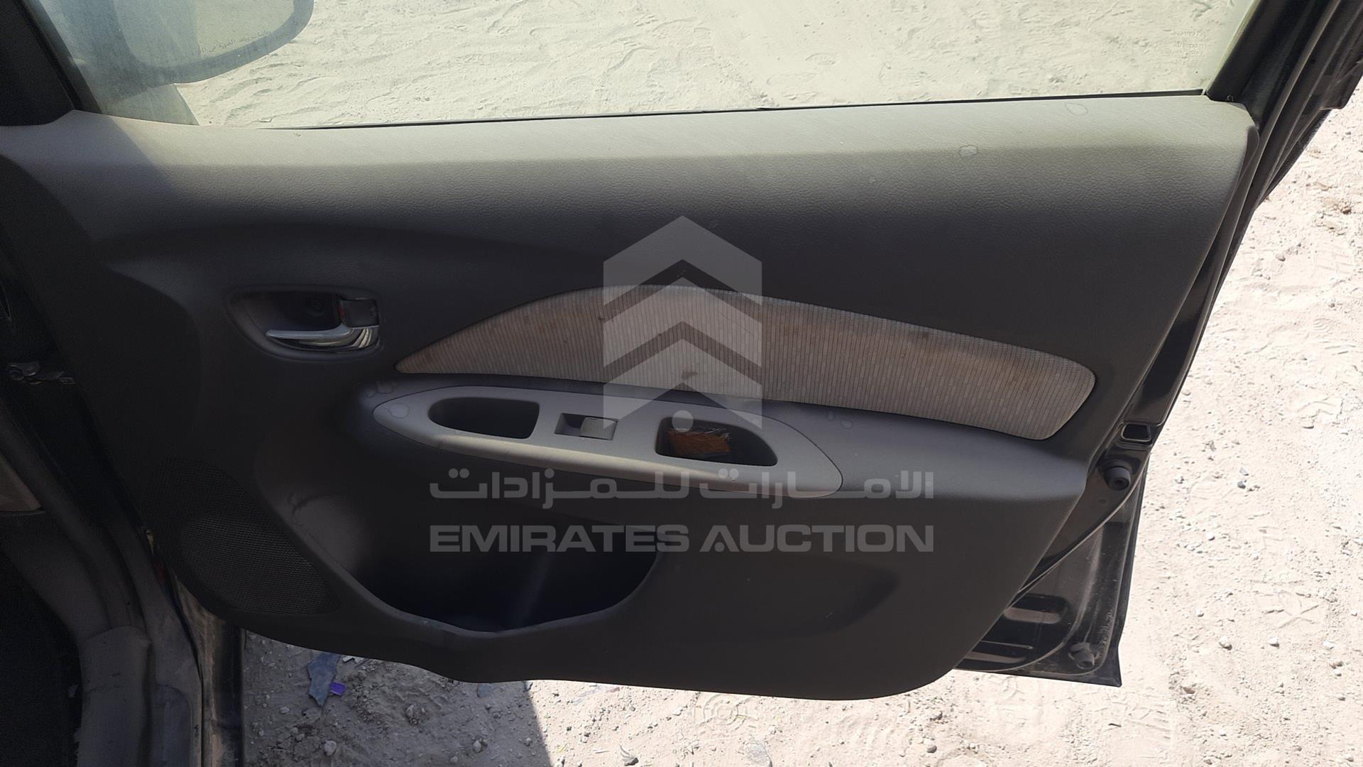 2011 TOYOTA YARIS VIN: JTDBW9237B1214001
