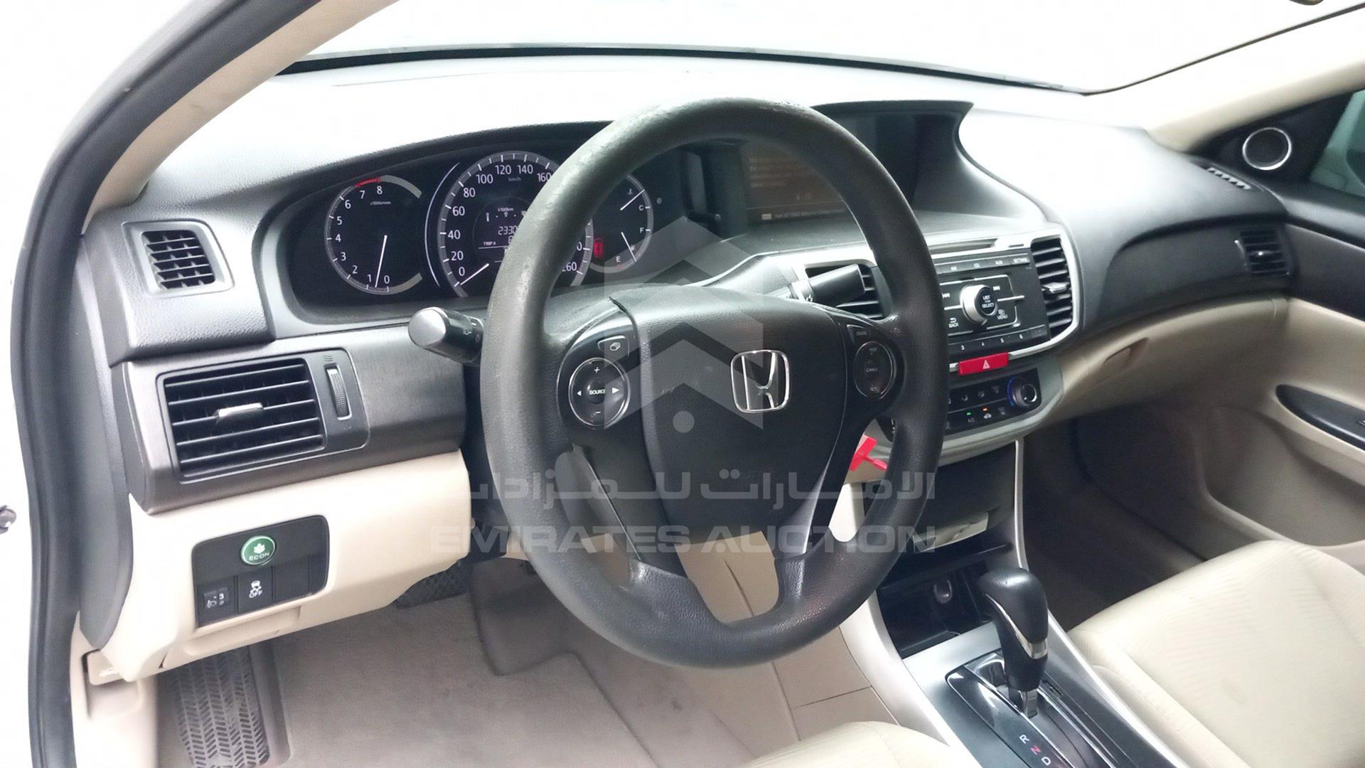 2015 HONDA ACCORD VIN: LUCCR2621F3401728