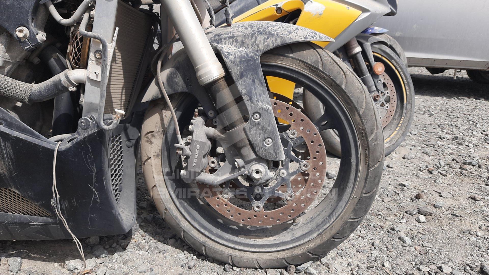 2006 SUZUKI MOTORBIKE VIN: JS1GT76A762102112