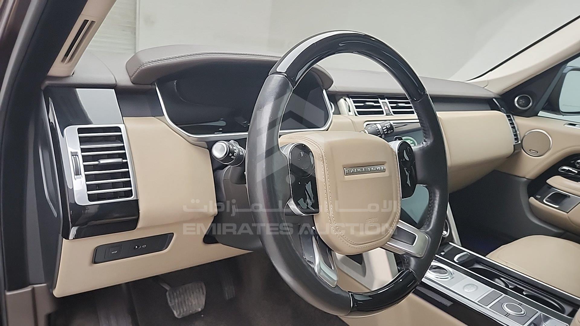 2018 RANGE ROVER VOGUE VIN: SALGA2BV3JA503204