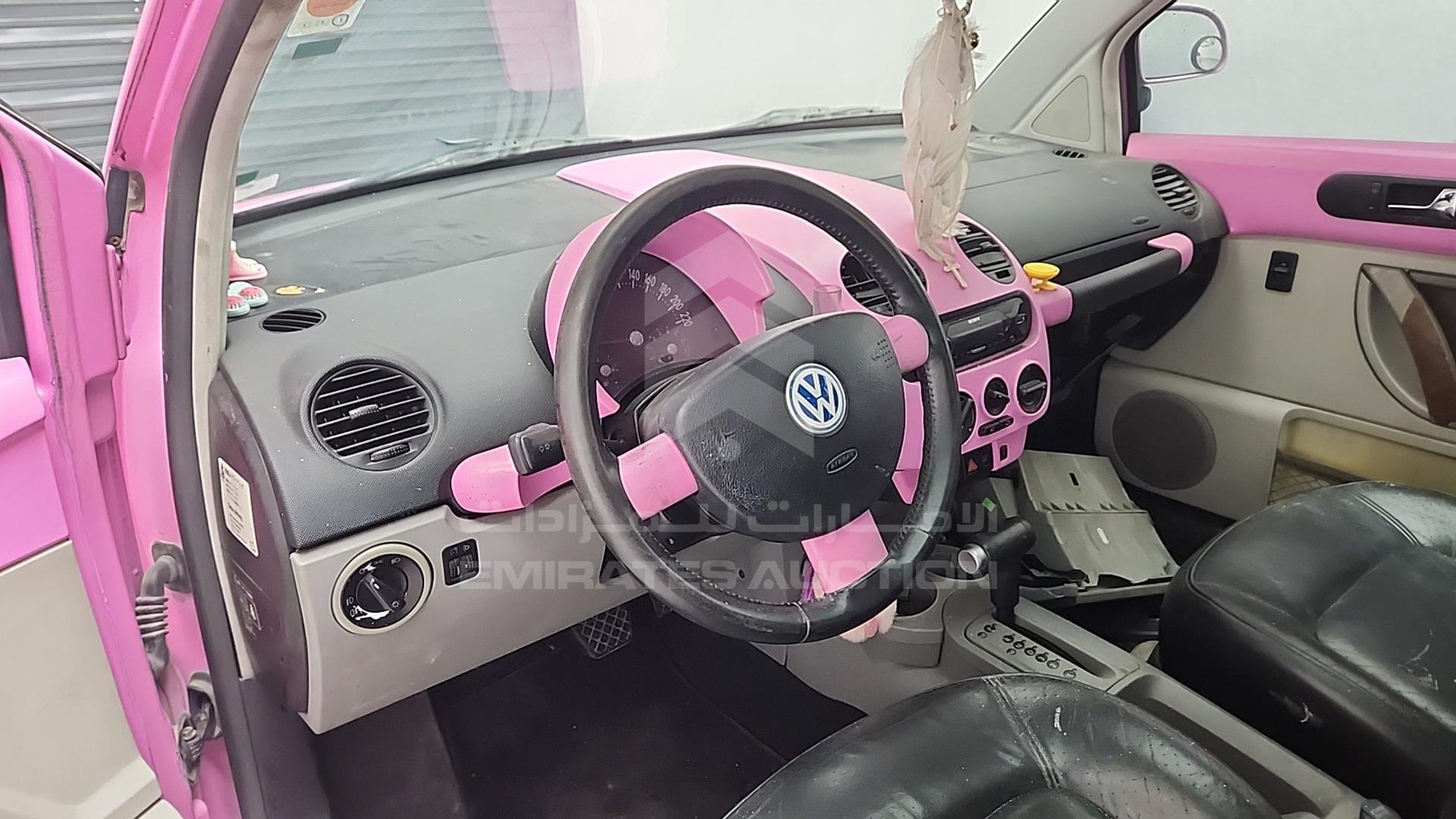 2002 VOLKSWAGEN BEETLE VIN: WVWZZZ9CZ2M606875