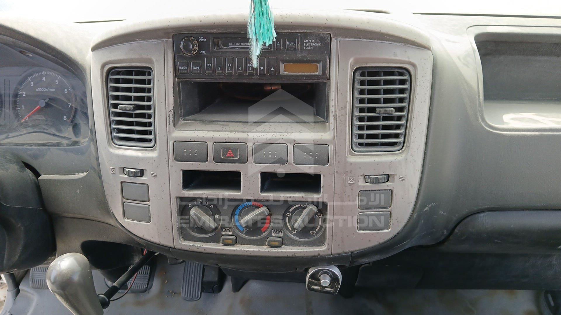 2011 NISSAN URVAN VIN: JN6AE52S7BX115560