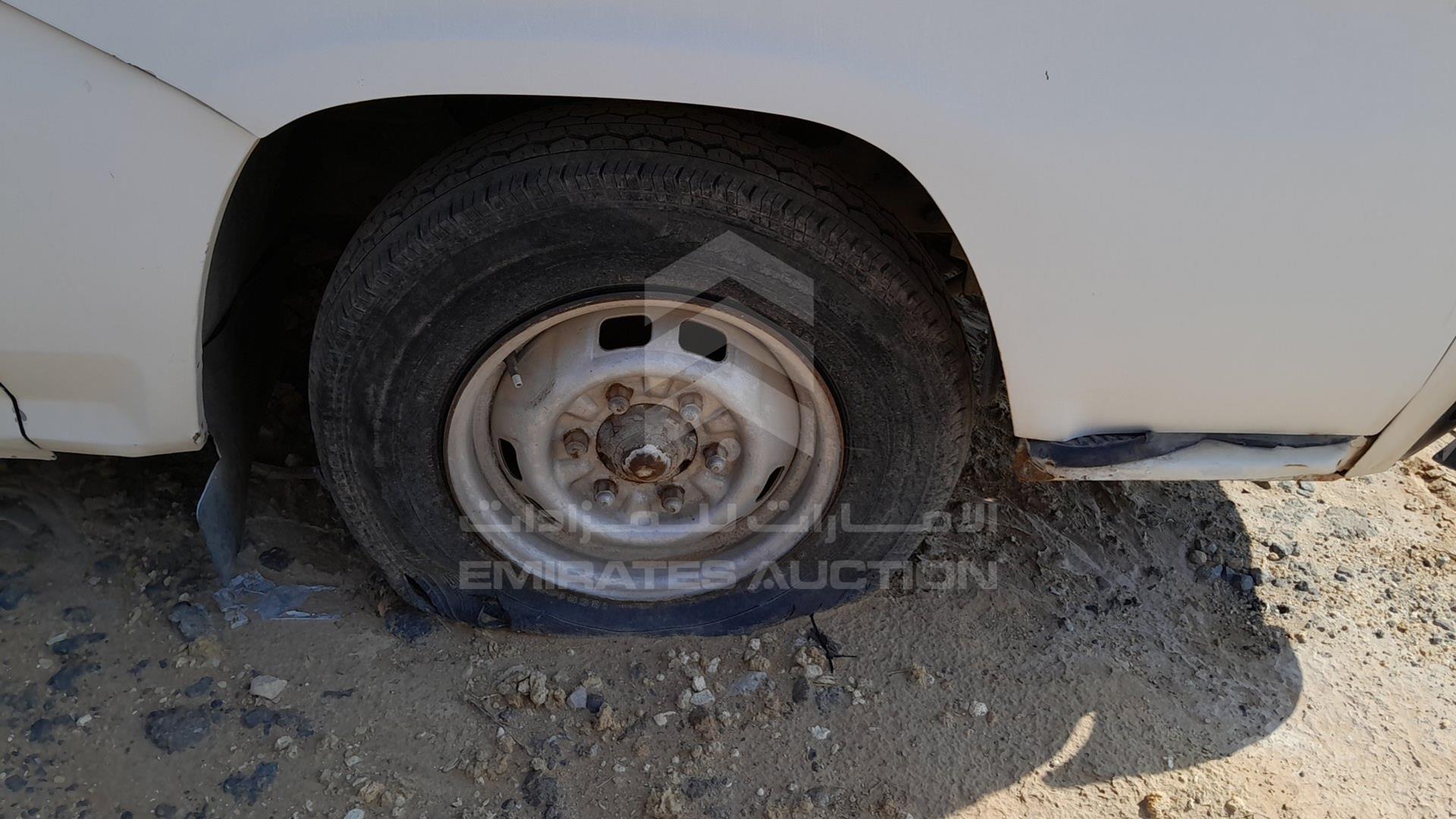 1992 NISSAN URVAN VIN: VNGE24-004315