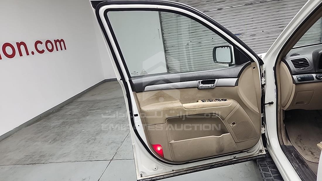 2012 Kia Mohave — Front Left Door — Photo 13