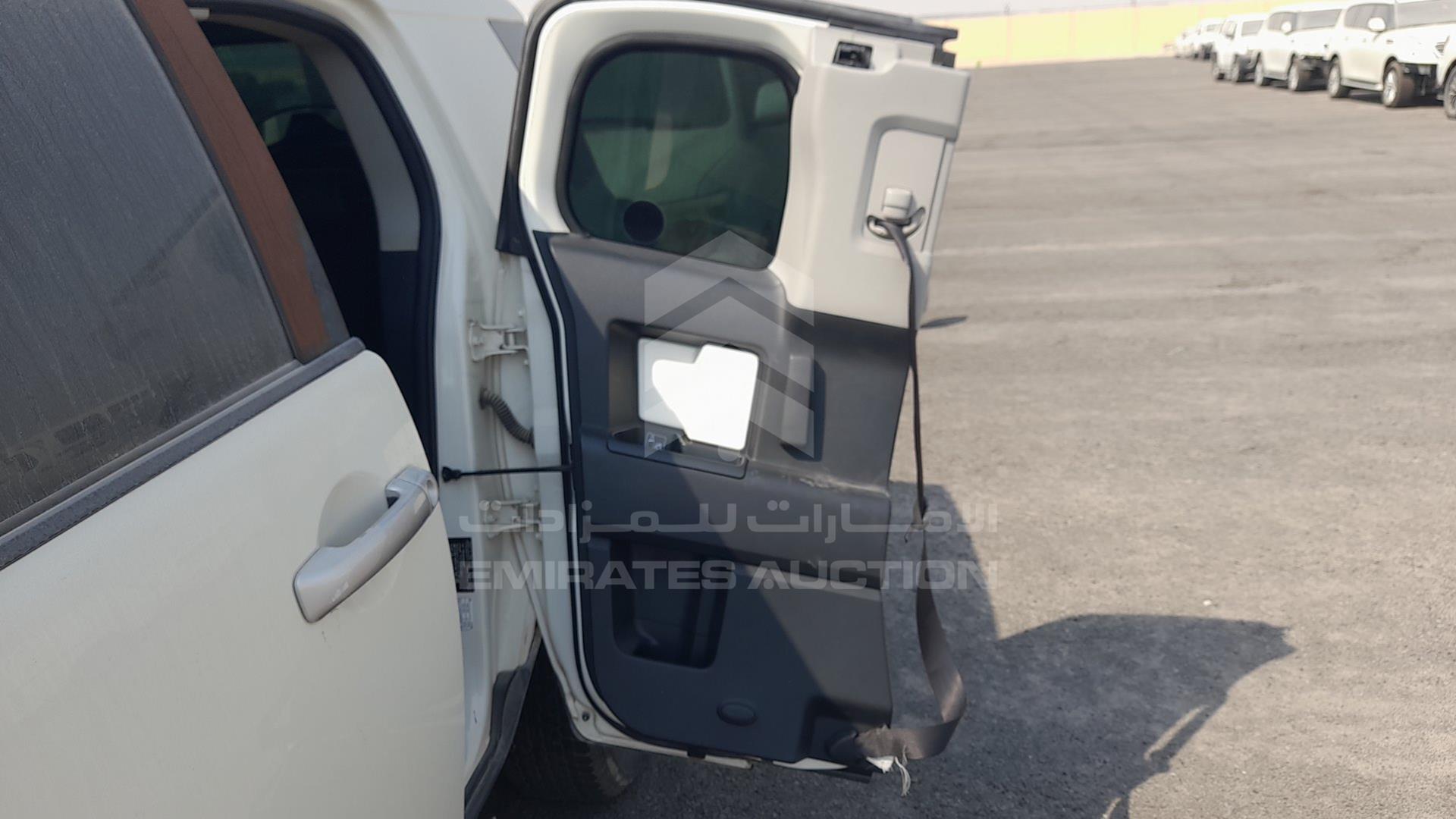 2014 TOYOTA FJ CRUISER VIN: JTEBU11F3EK195394