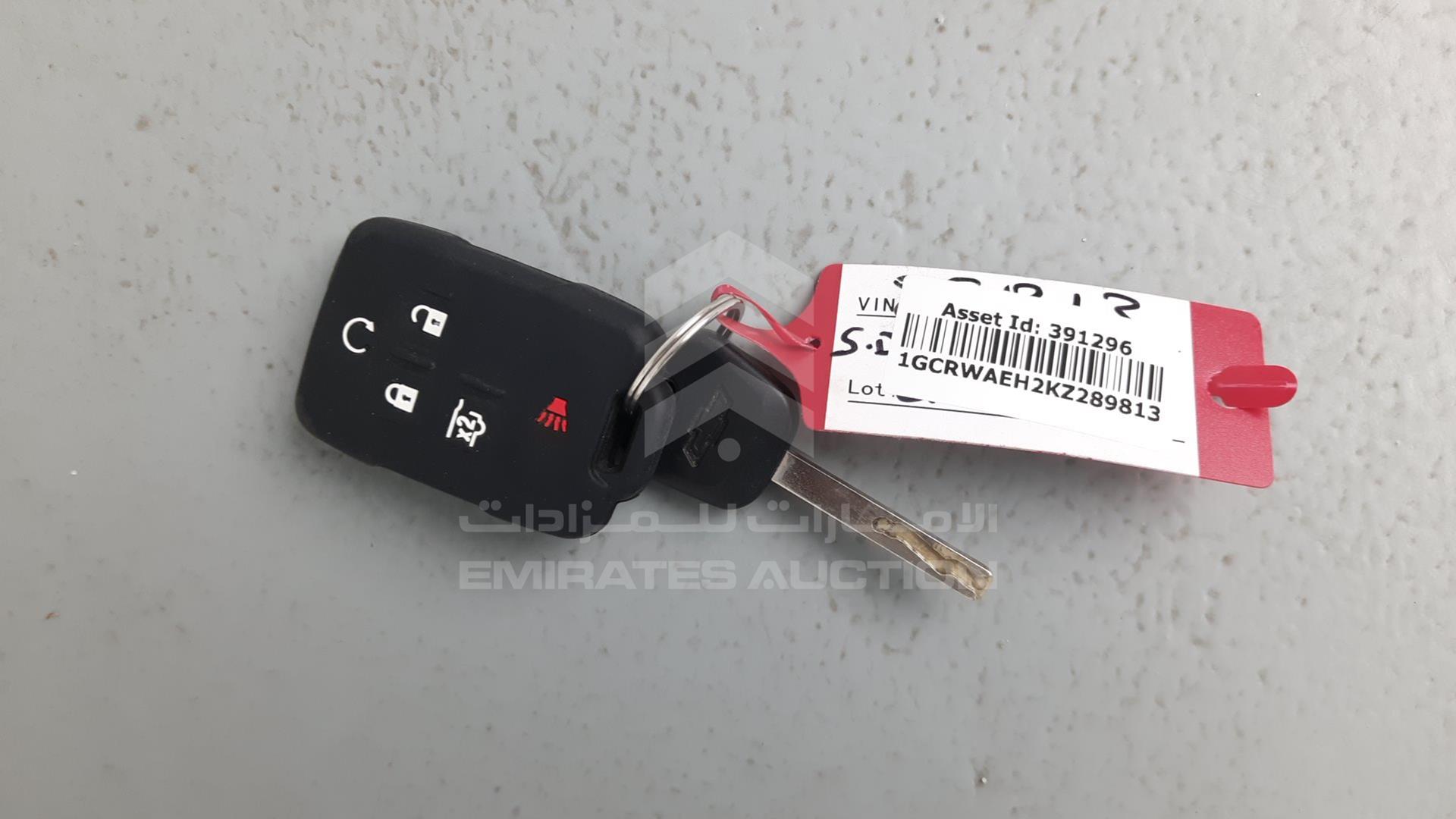 2019 CHEVROLET SILVERADO VIN: 1GCRWAEH2KZ289813