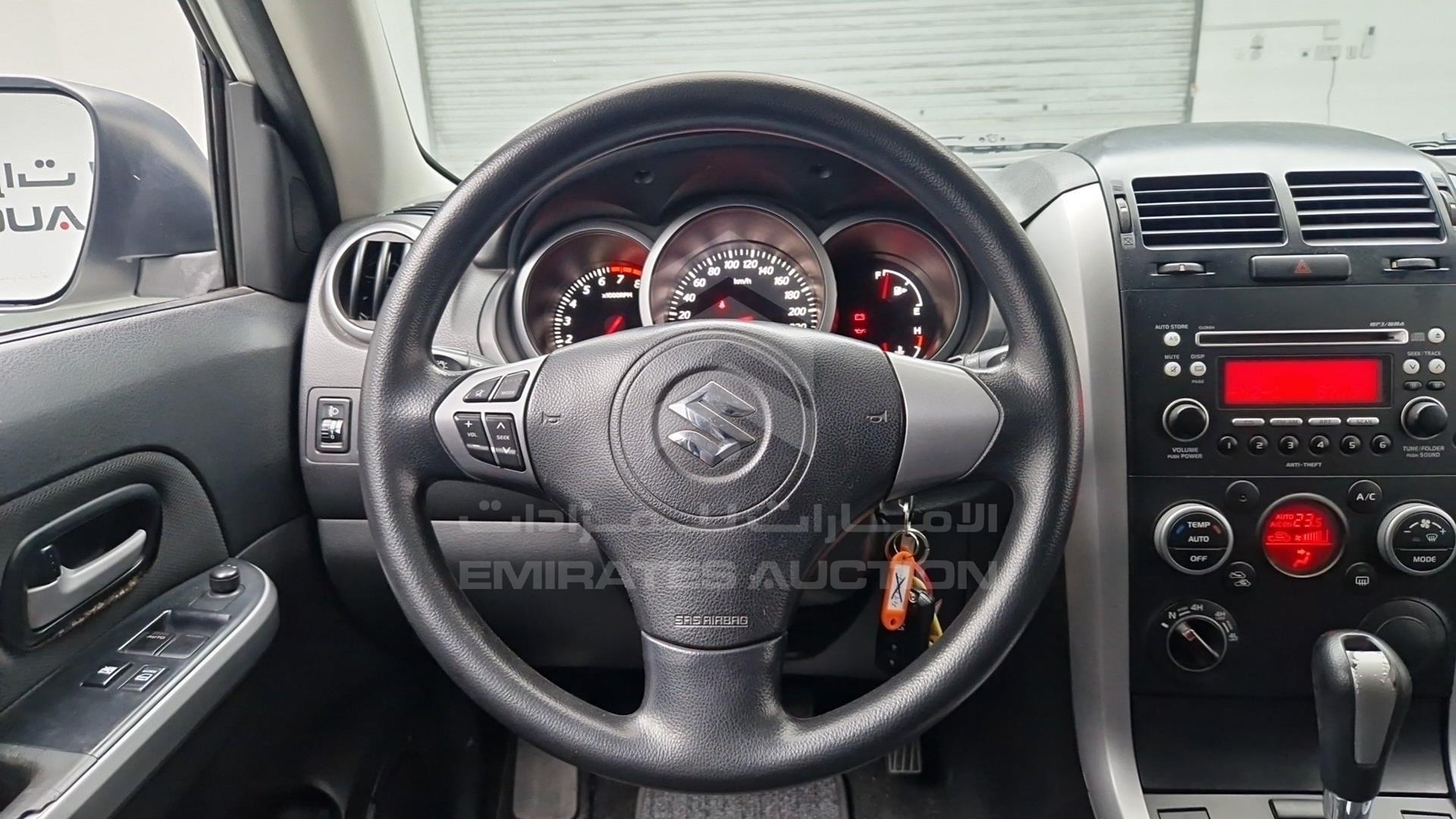 2012 SUZUKI GRAND VITARA VIN: JS3TA04V1C4100624