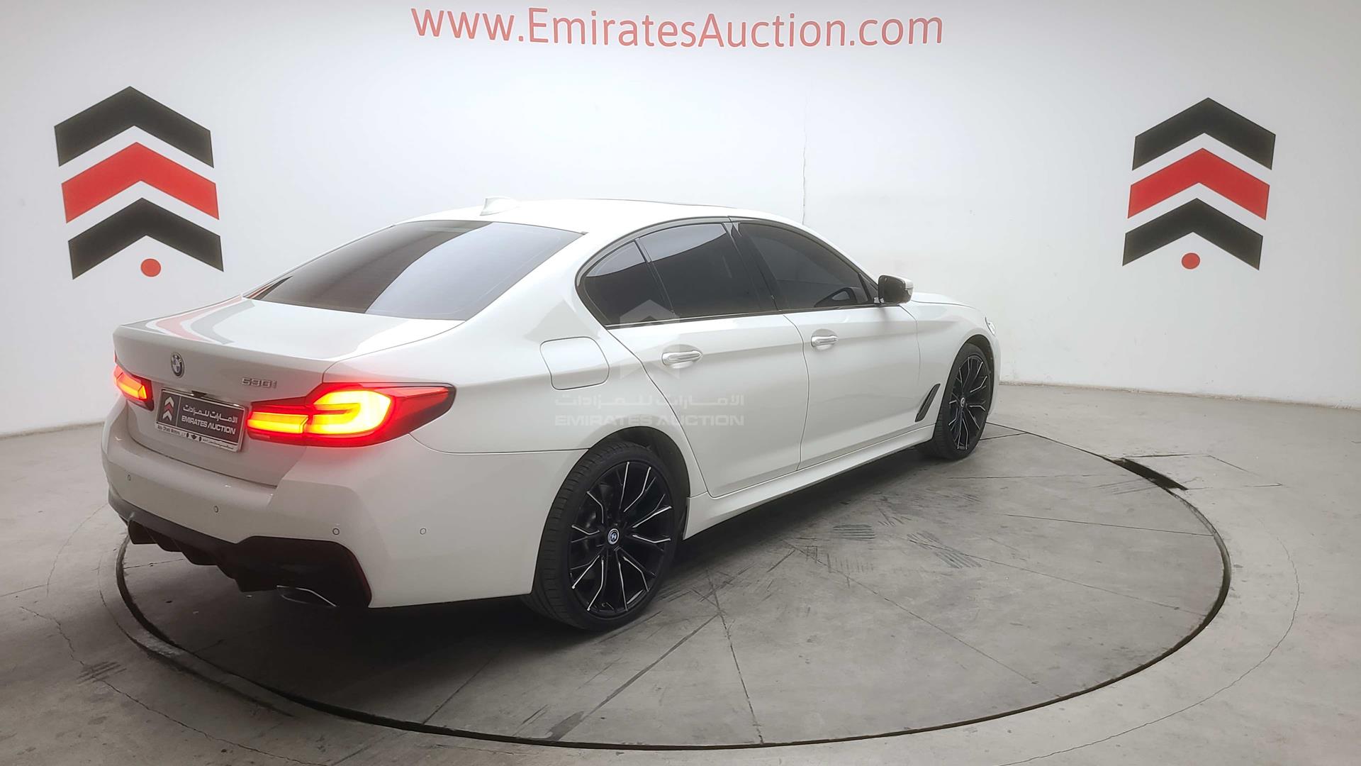 2018 BMW 530 VIN: WBAJA5105JG876579