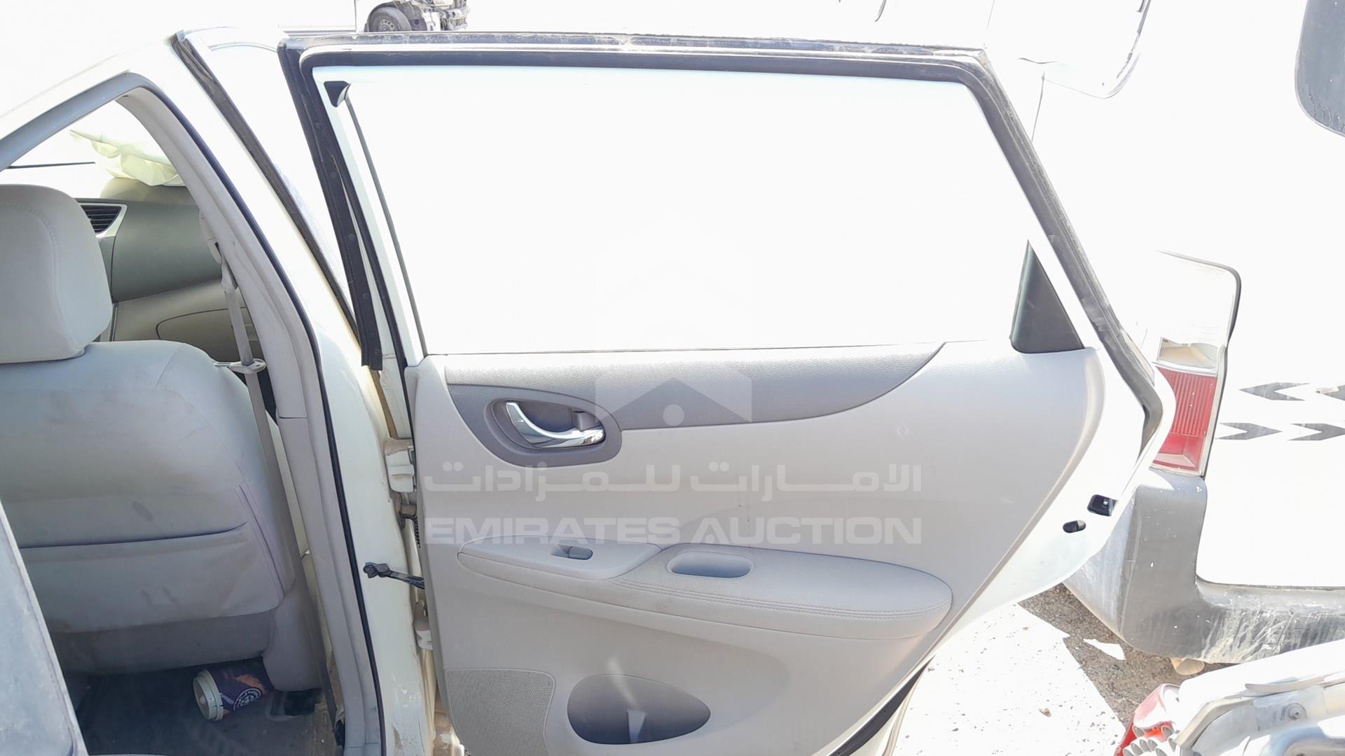 2016 NISSAN TIIDA VIN: MNTBC2C90G6008833