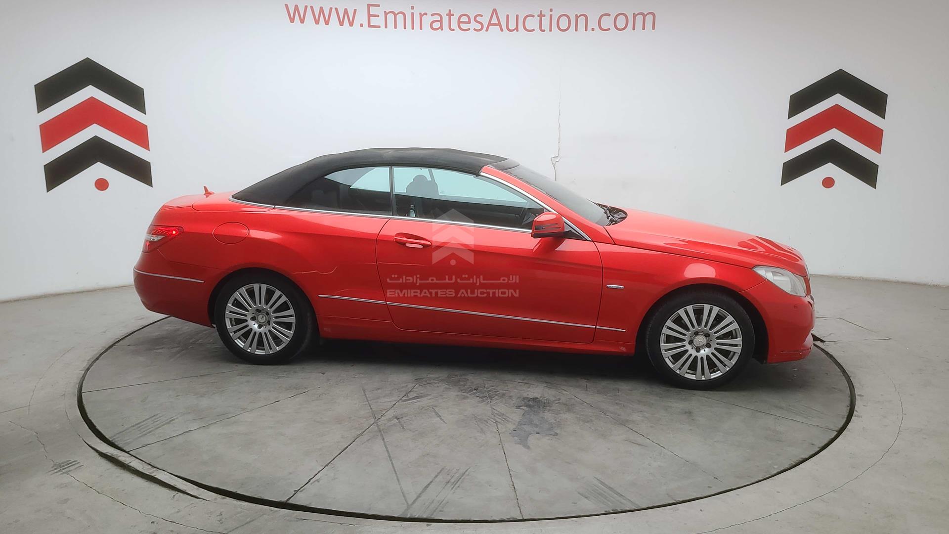 2011 MERCEDES E200 VIN: WDD2074481F114665