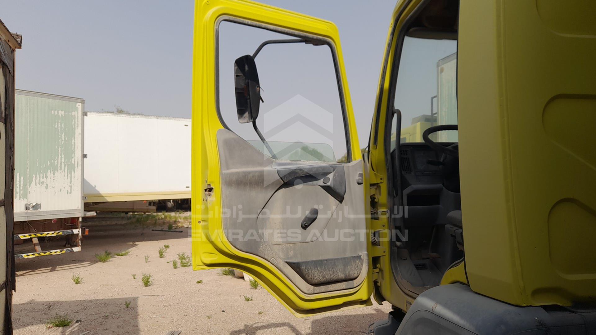 0 RENAULT --- VIN: VF633AXB02E102837