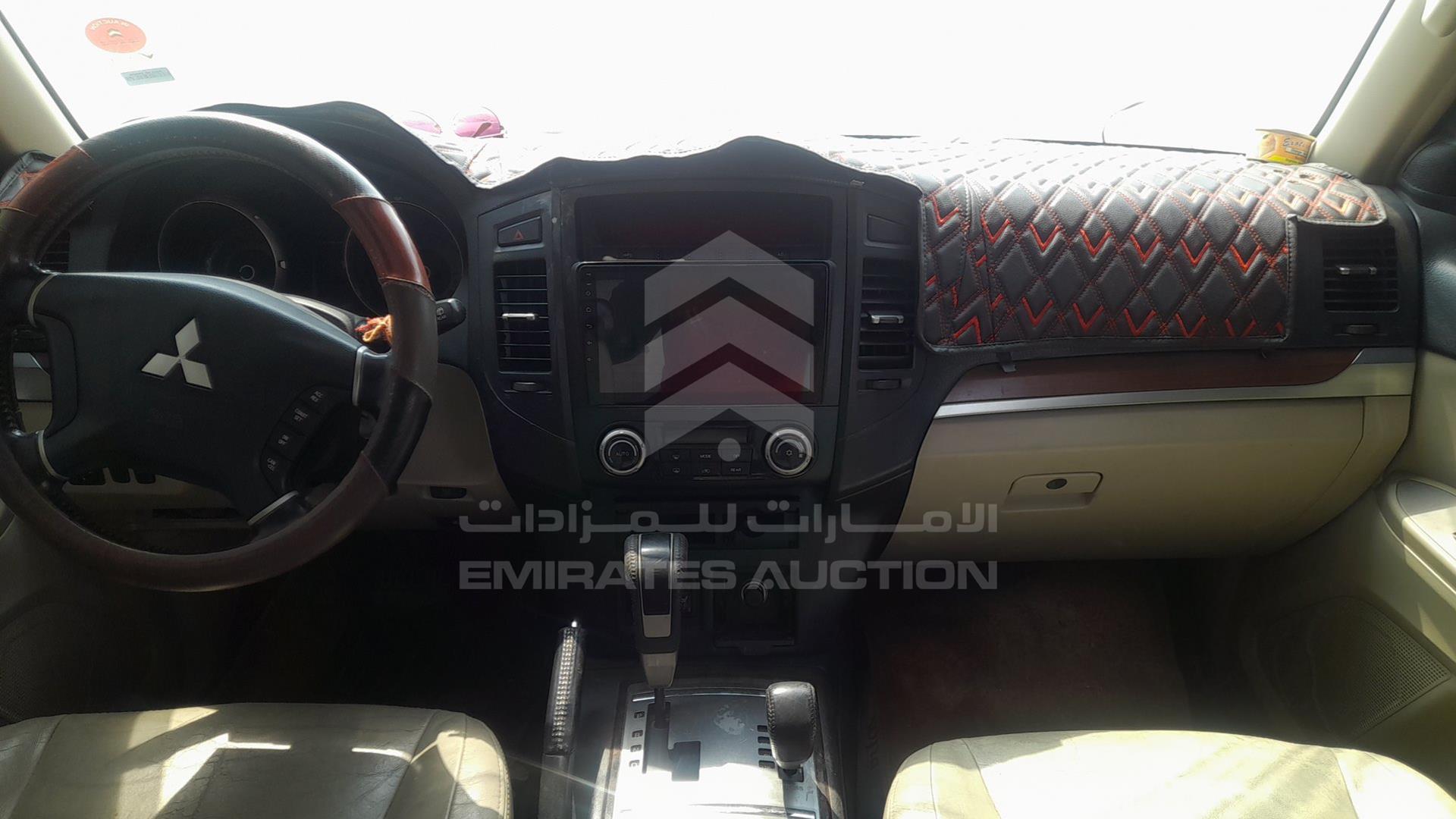 2008 MITSUBISHI PAJERO VIN: JMYLRV93W8J723952