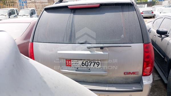1GKS27E02BR252677 GMC Yukon