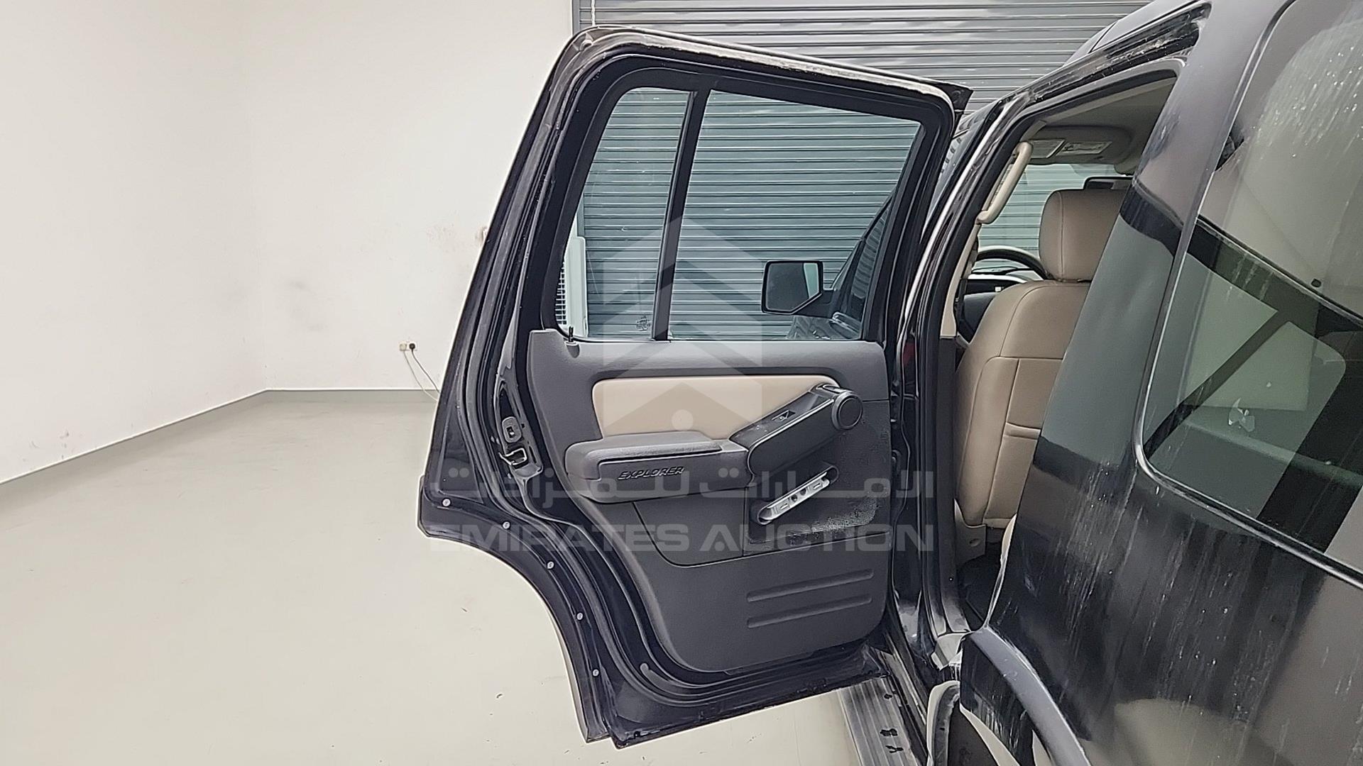 2008 FORD EXPLORER VIN: 1FMEU73E78UB13583