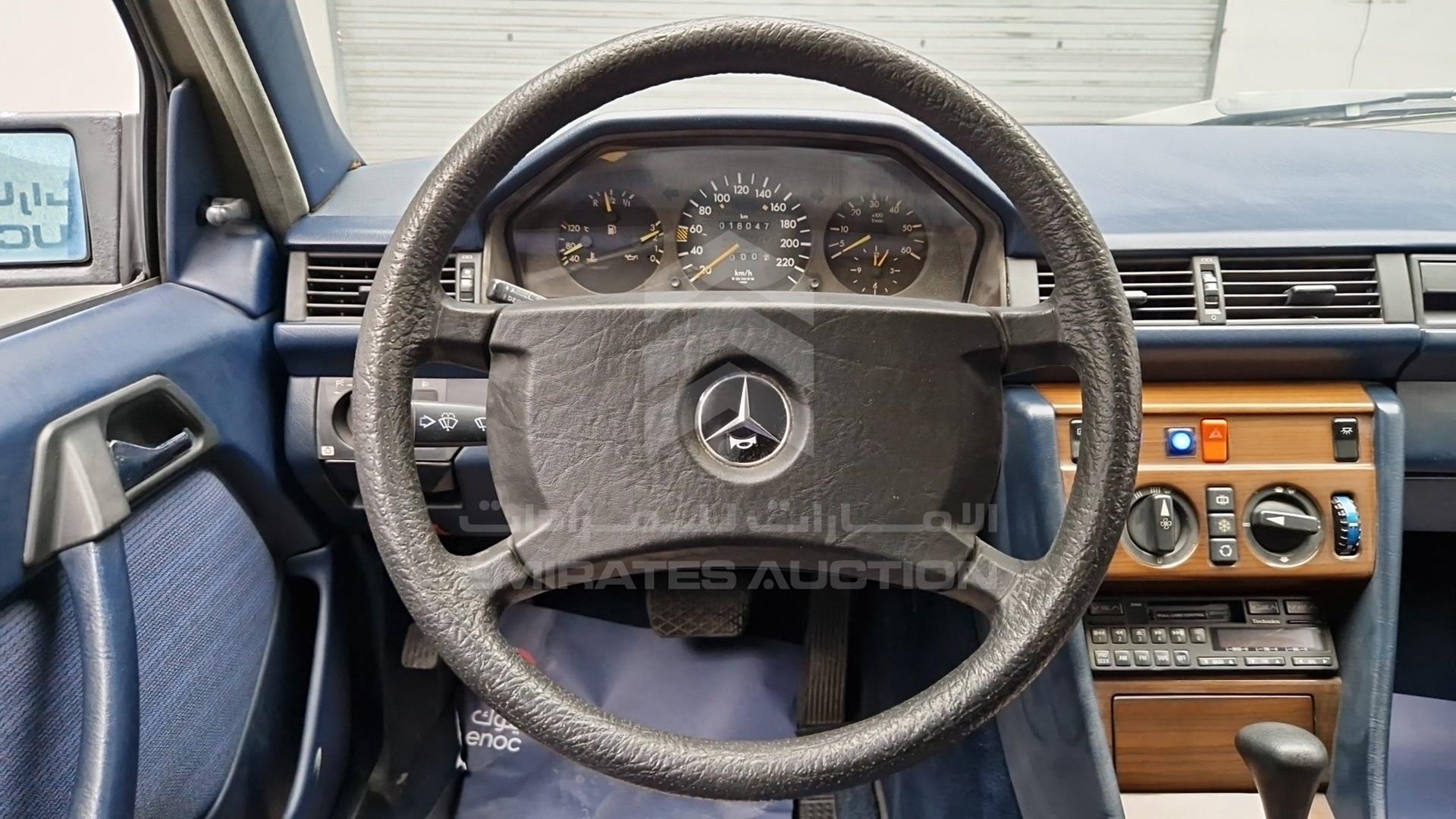 1989 MERCEDES 300 VIN: WDB1241331A953578