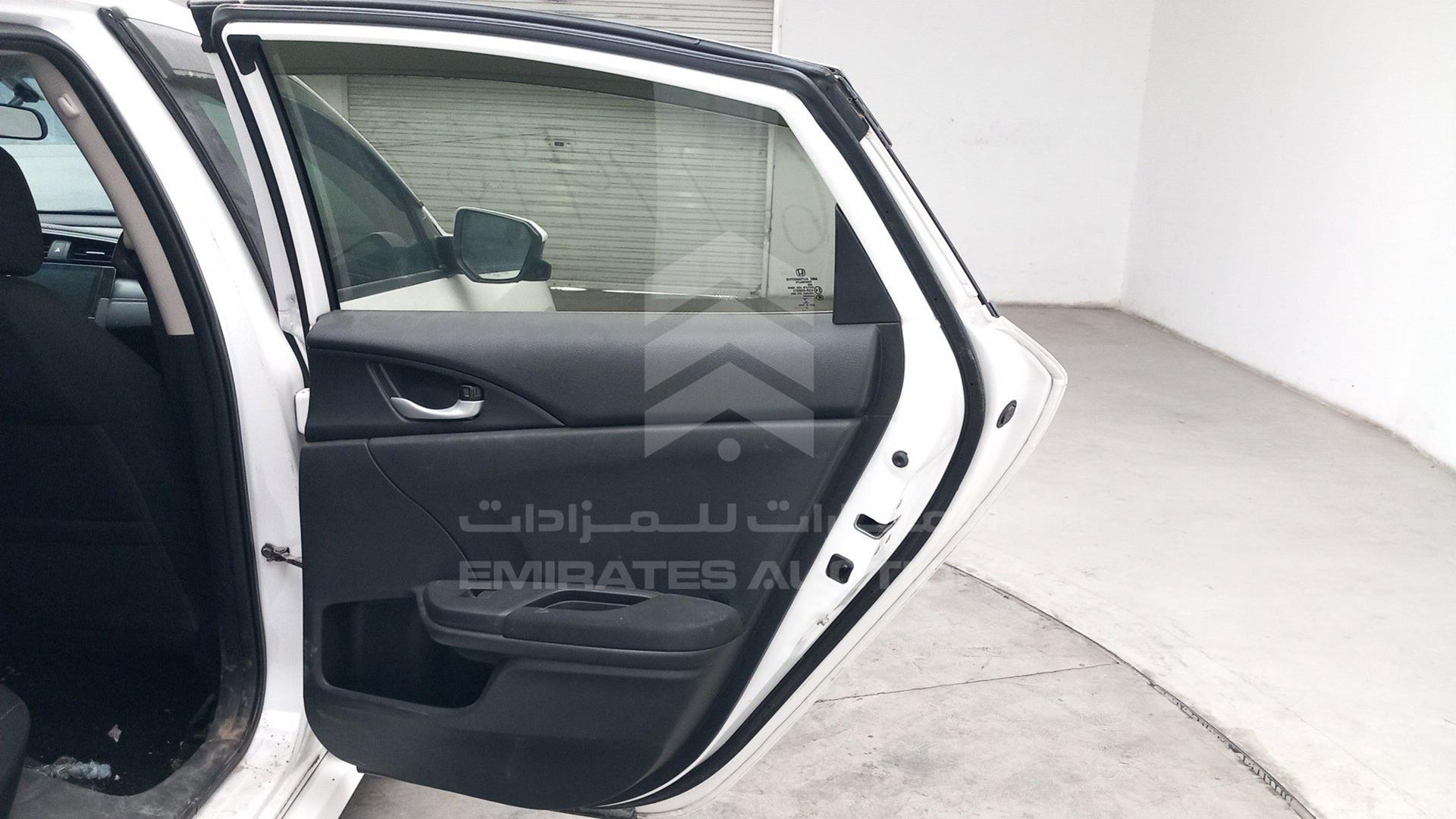 2018 HONDA CIVIC VIN: 2HGFC2F72JH501715