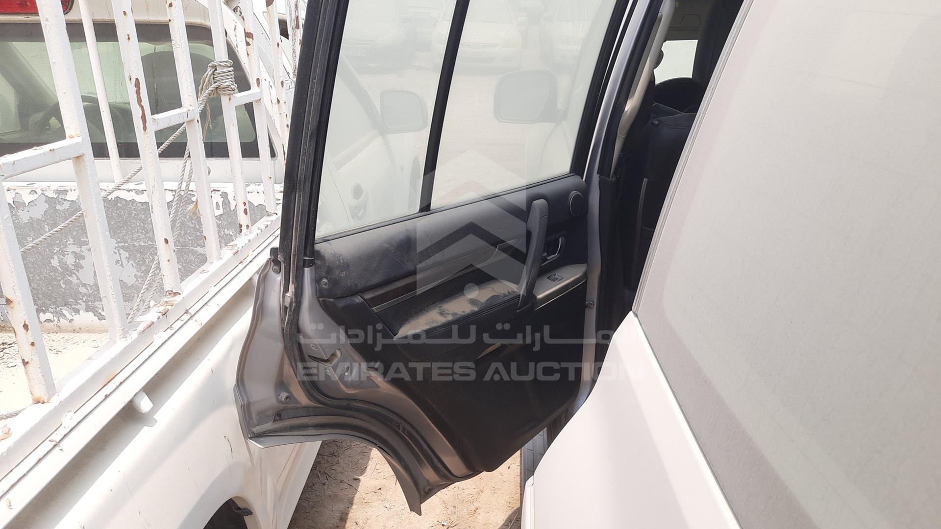 2013 MITSUBISHI PAJERO VIN: JMYLRV95WDJ708321