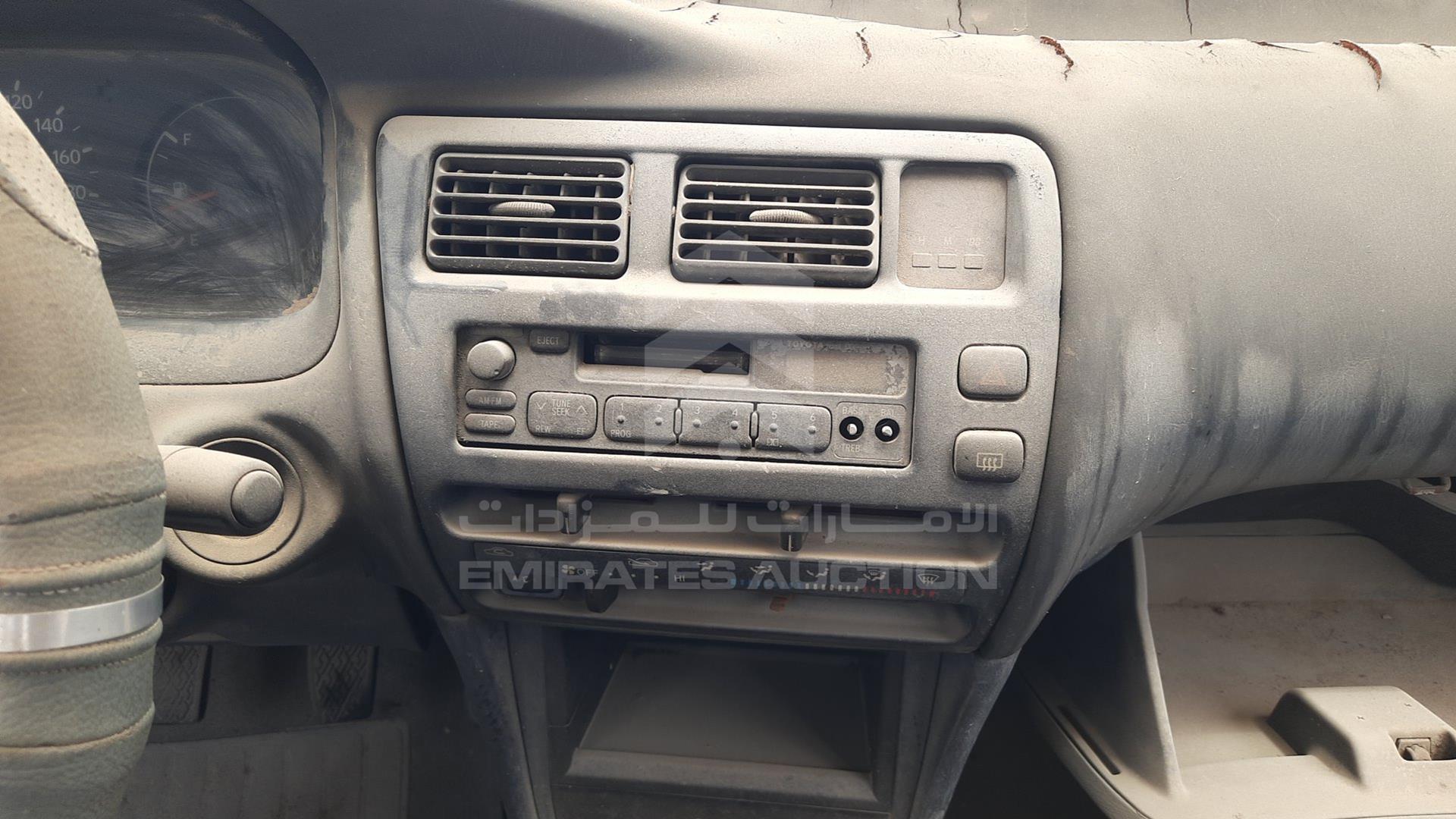 1995 TOYOTA COROLLA VIN: EE1000004896