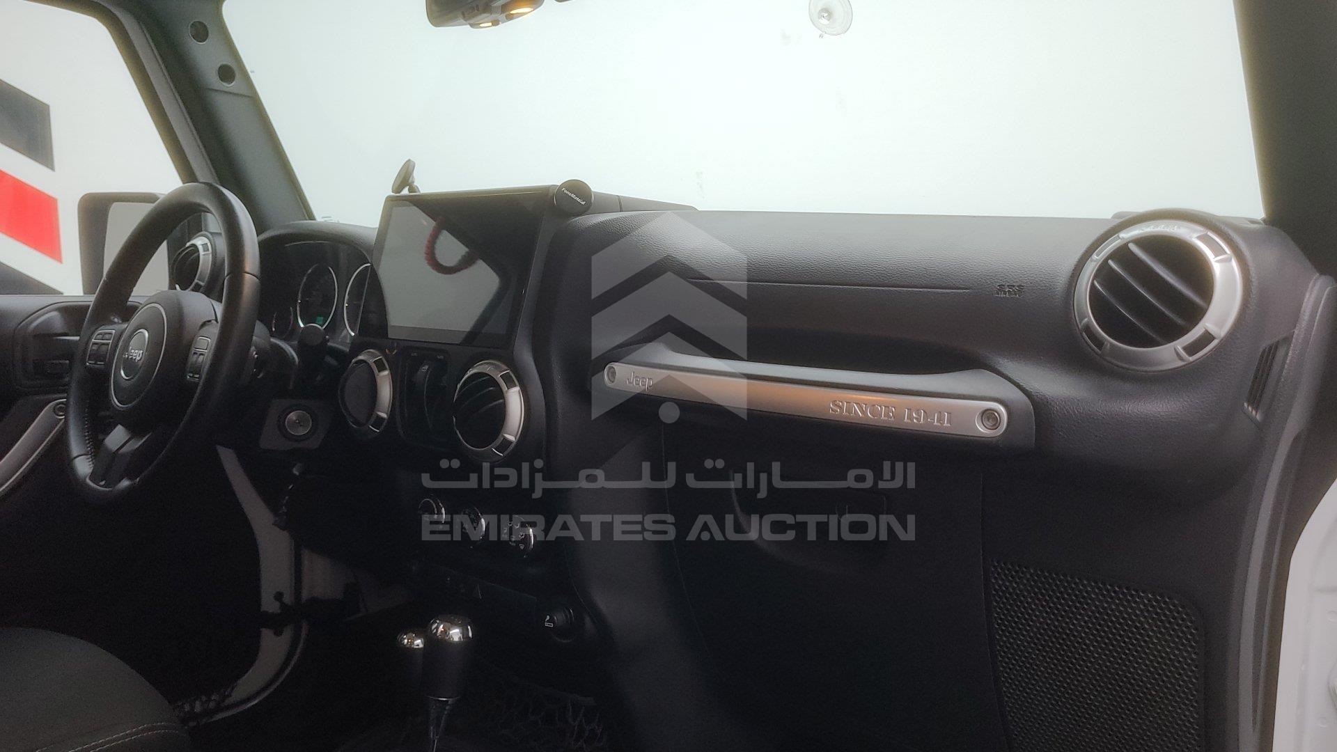 1C4BJWCG5FL640116 - 2015 Jeep Wrangler - #380541