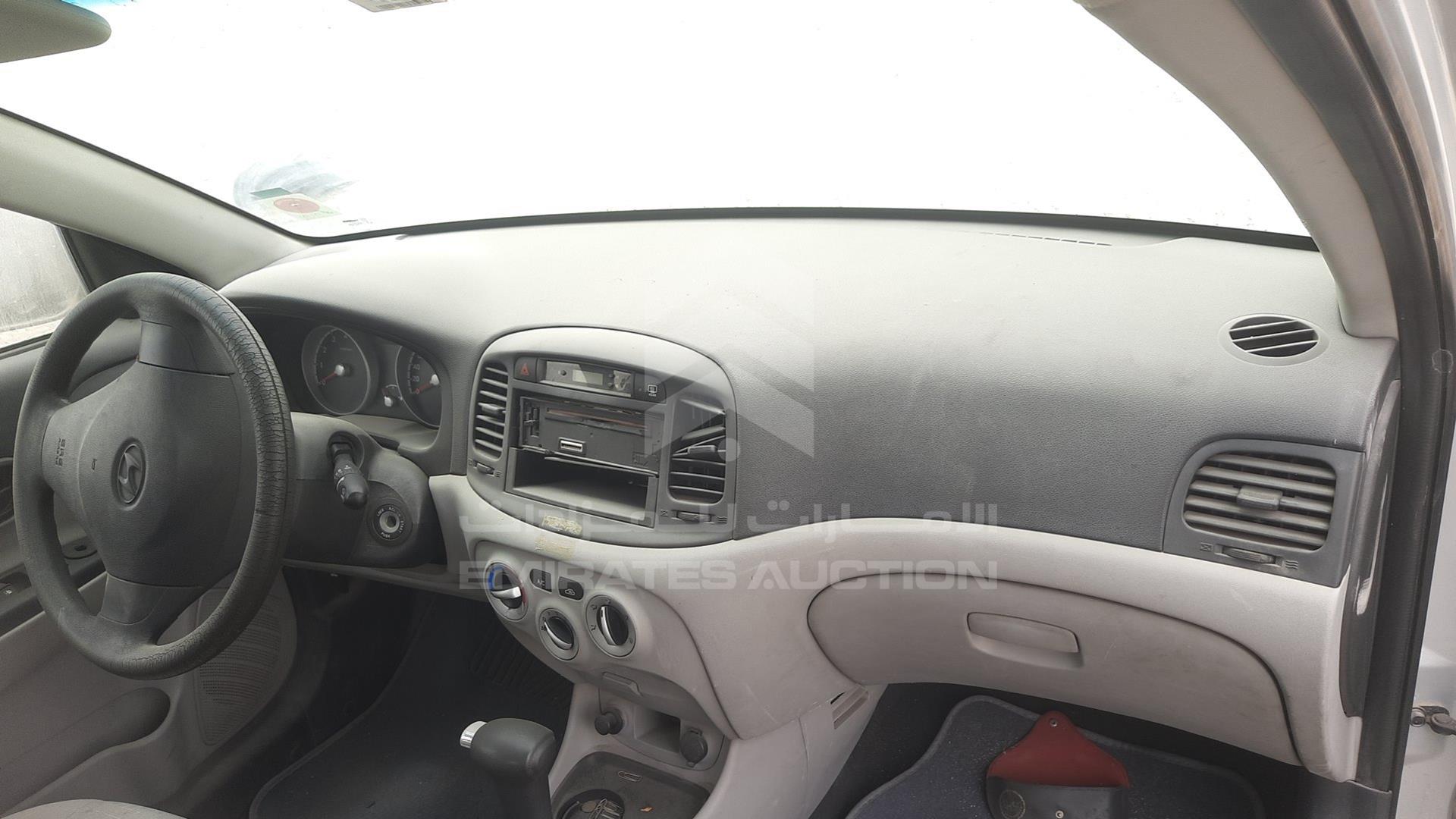 2010 HYUNDAI ACCENT VIN: KMHCM41A1AU449161