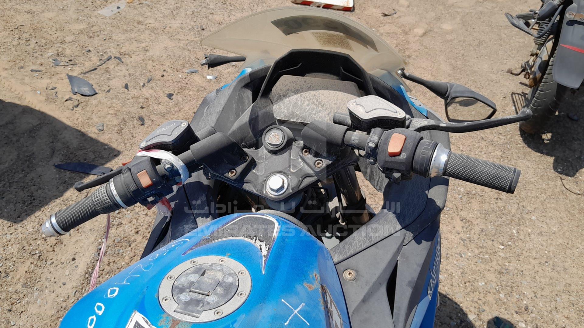 2006 HONDA CBR1100 VIN: L2B066208LM427982