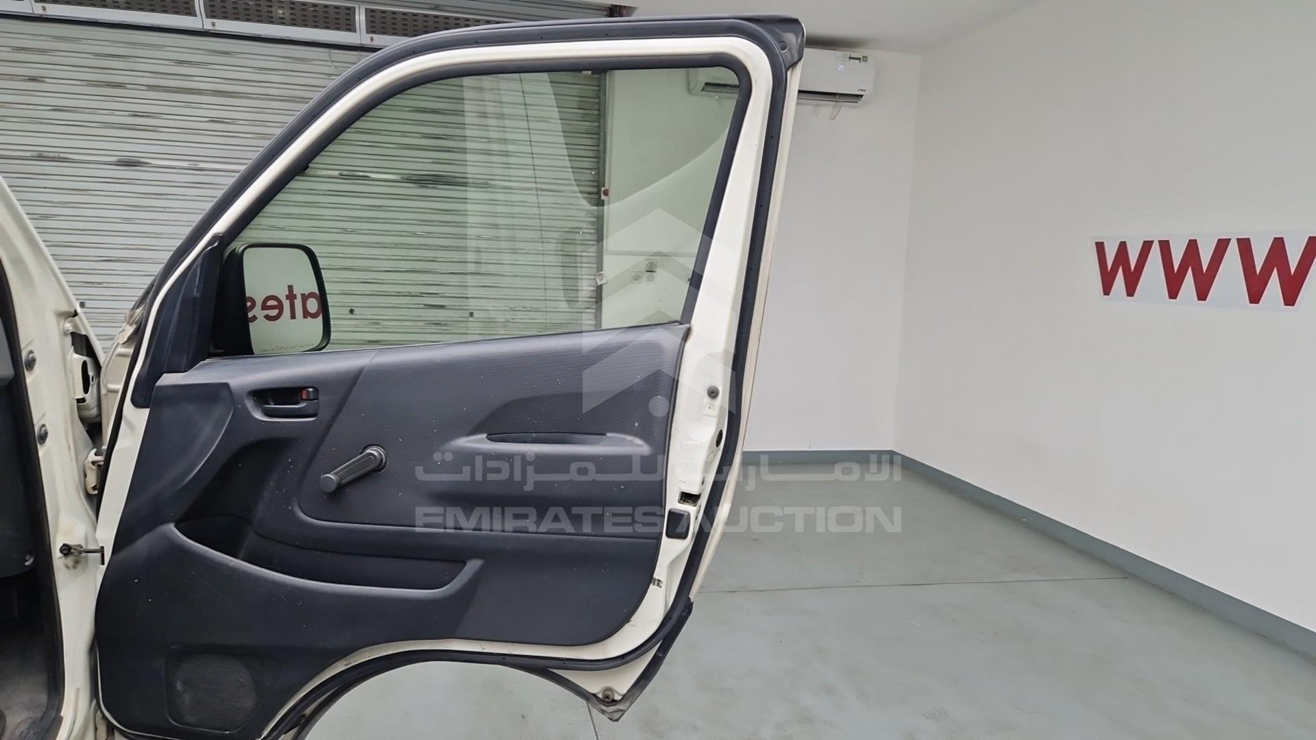 2011 TOYOTA HIACE VIN: JTGJX02P3B0039391
