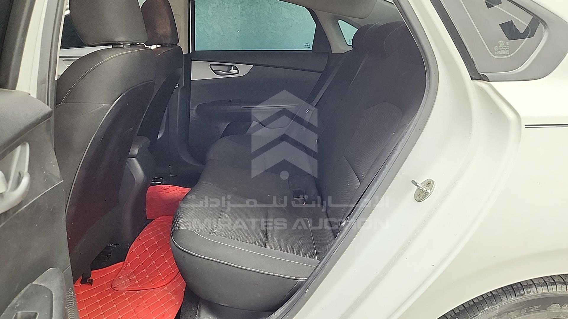 2019 KIA FORTE VIN: 3KPF24AD2KE005885