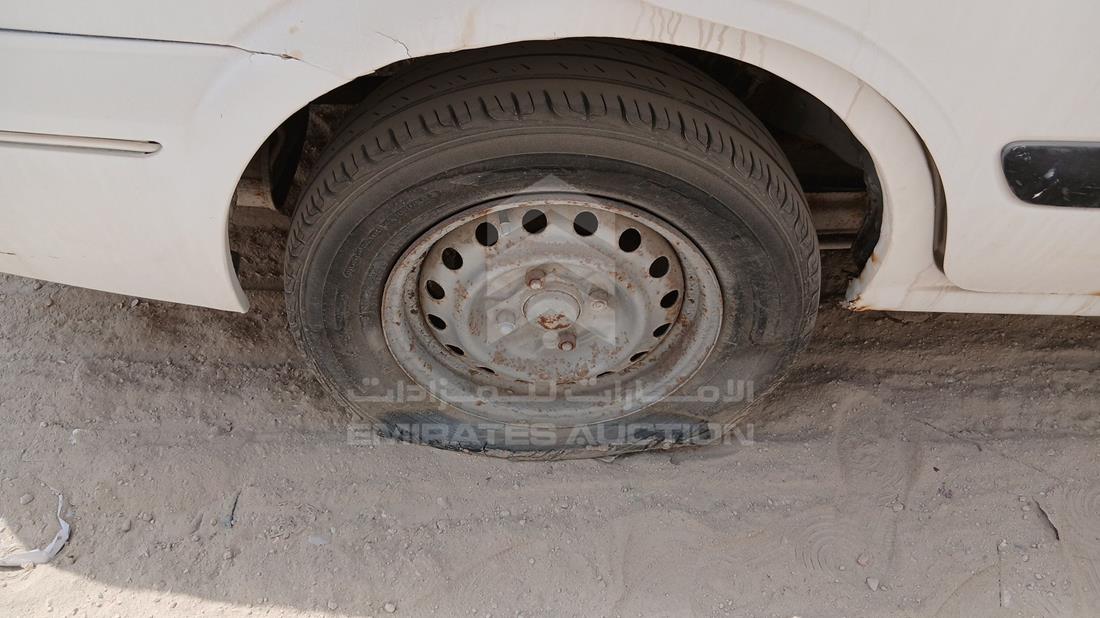 نيسان صني 2006 — الباب الخلفي الأيمن — صورة 28