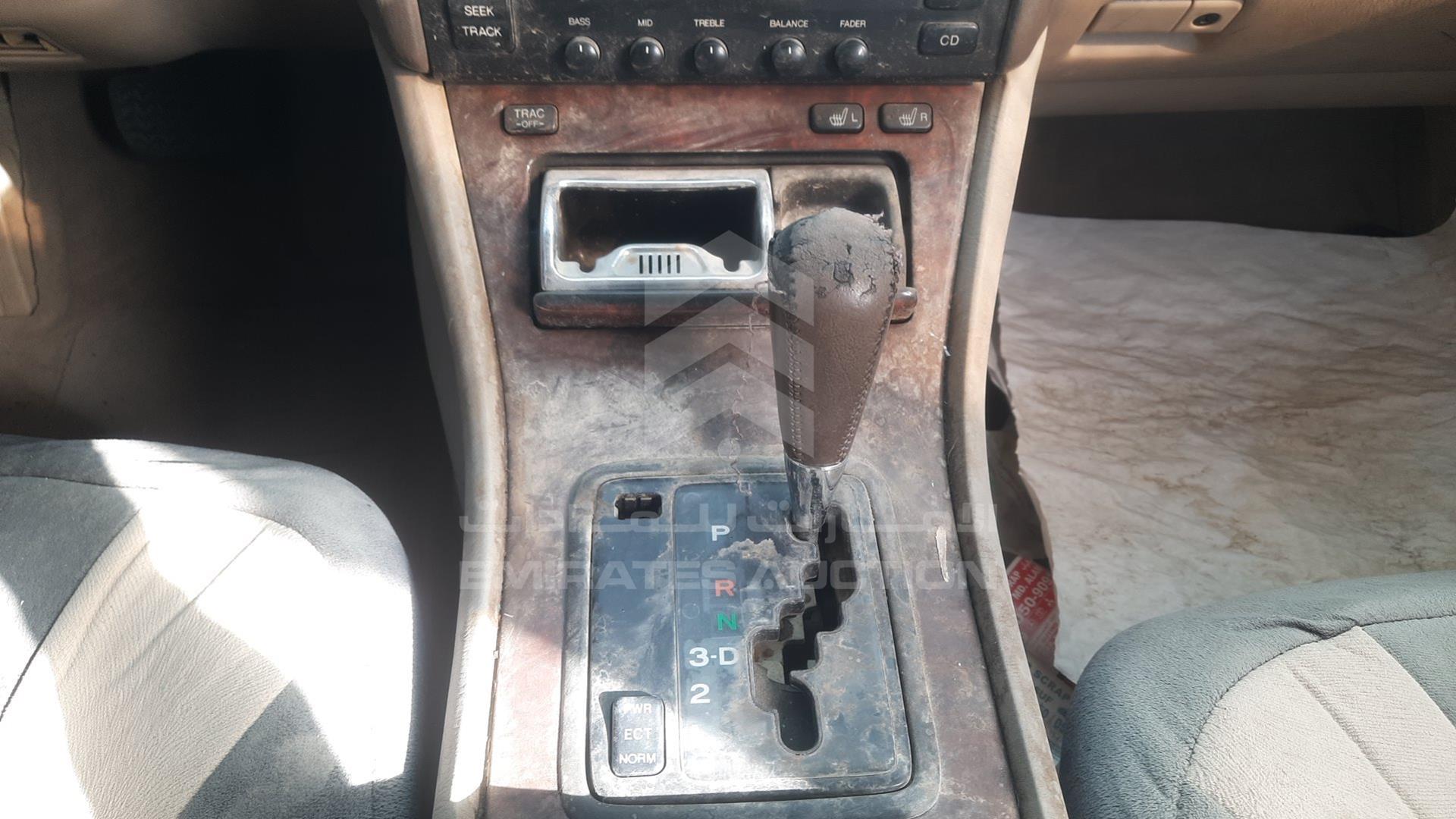 1996 LEXUS LS400 VIN: JT8BH22F2T0036998