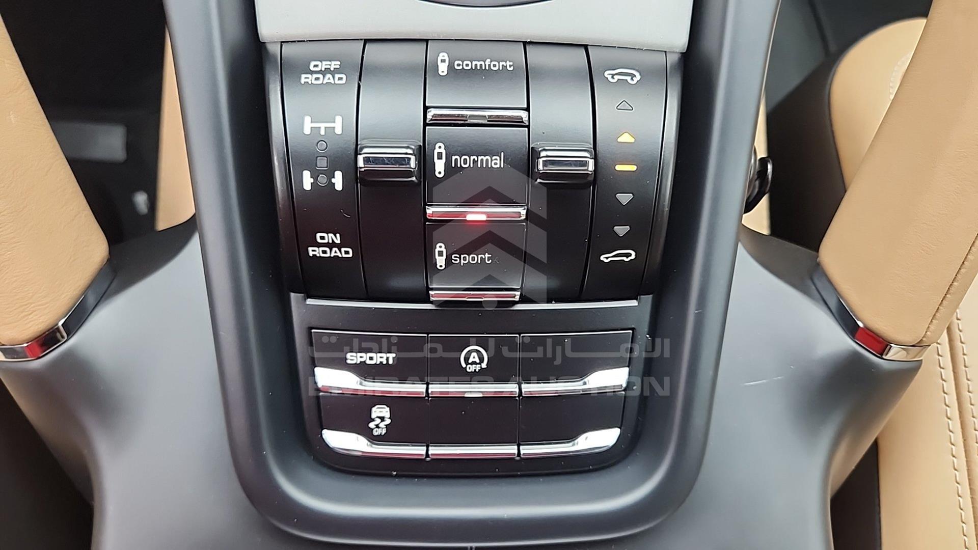 2014 PORSCHE CAYENNE VIN: WP1ZZZ92ZELA80549