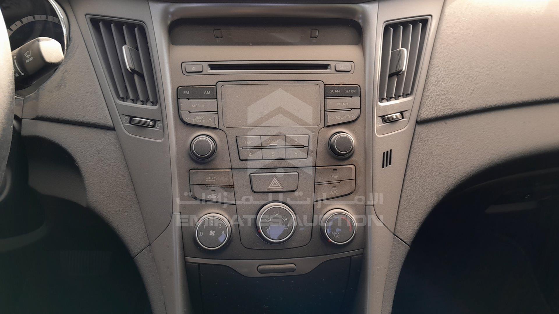 2015 HYUNDAI SONATA VIN: KMHEB41C2FA641276