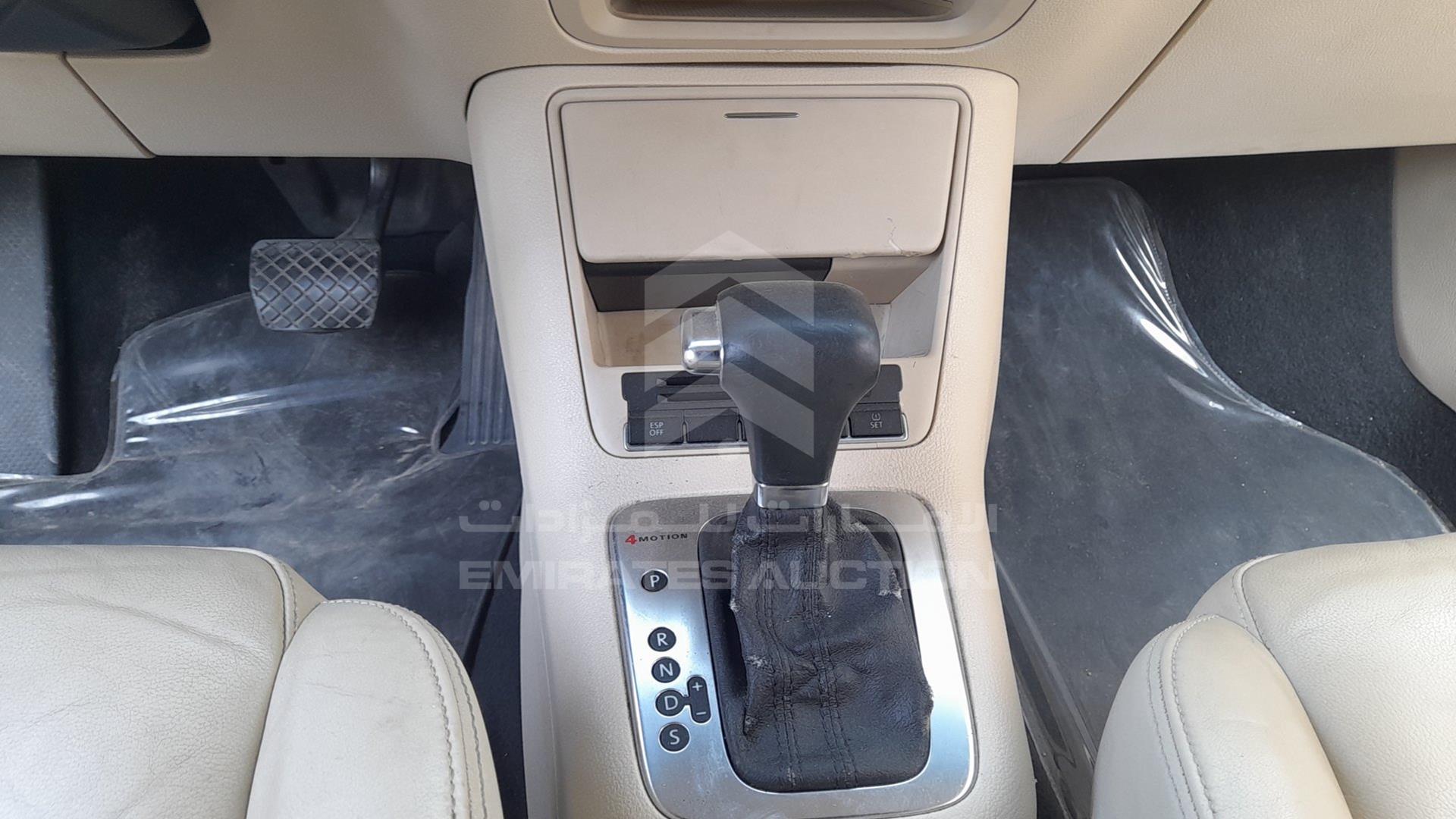 2009 VOLKSWAGEN TIGUAN VIN: WVGCE15N29W019177