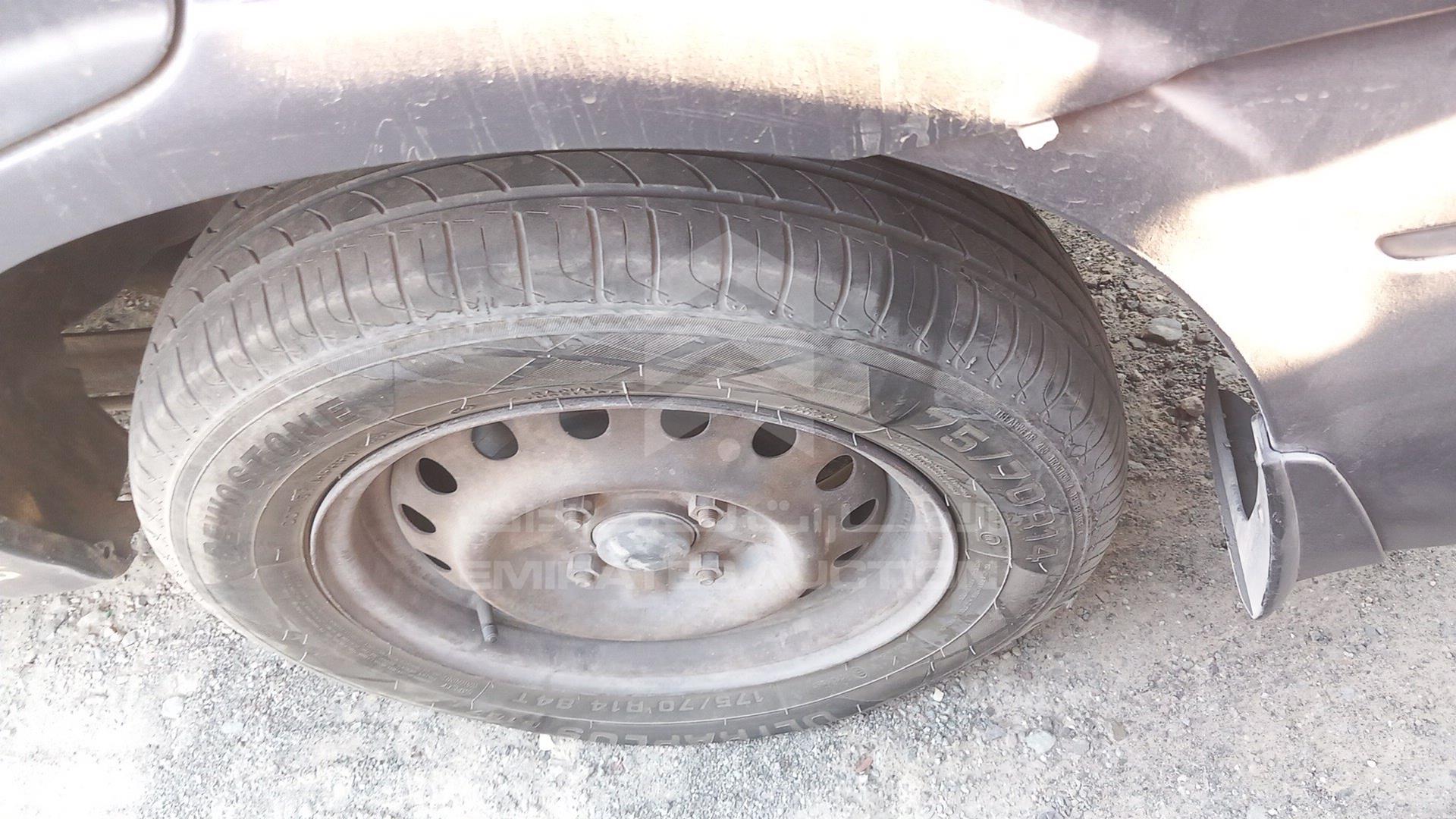 2005 NISSAN SUNNY VIN: JN1EN61C15W021501