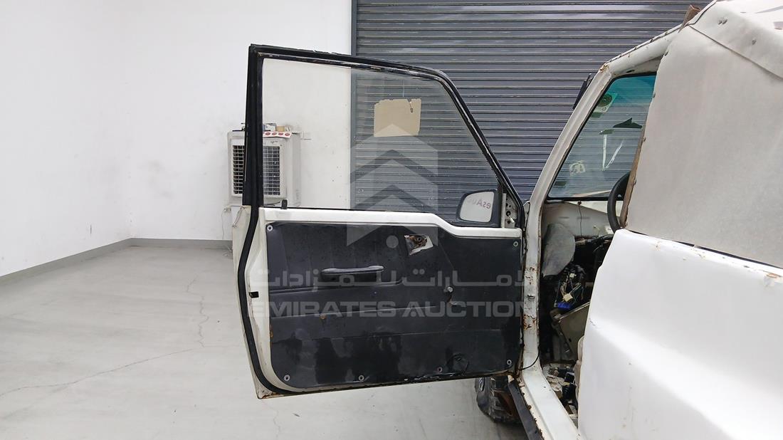 1990 Suzuki Vitara — Front Left Door — Photo 11