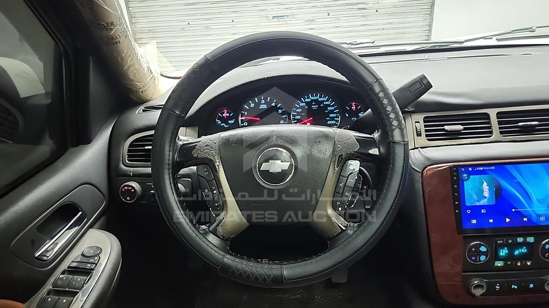2008 Chevrolet Tahoe — Steering & Mounted Controls — Photo 13