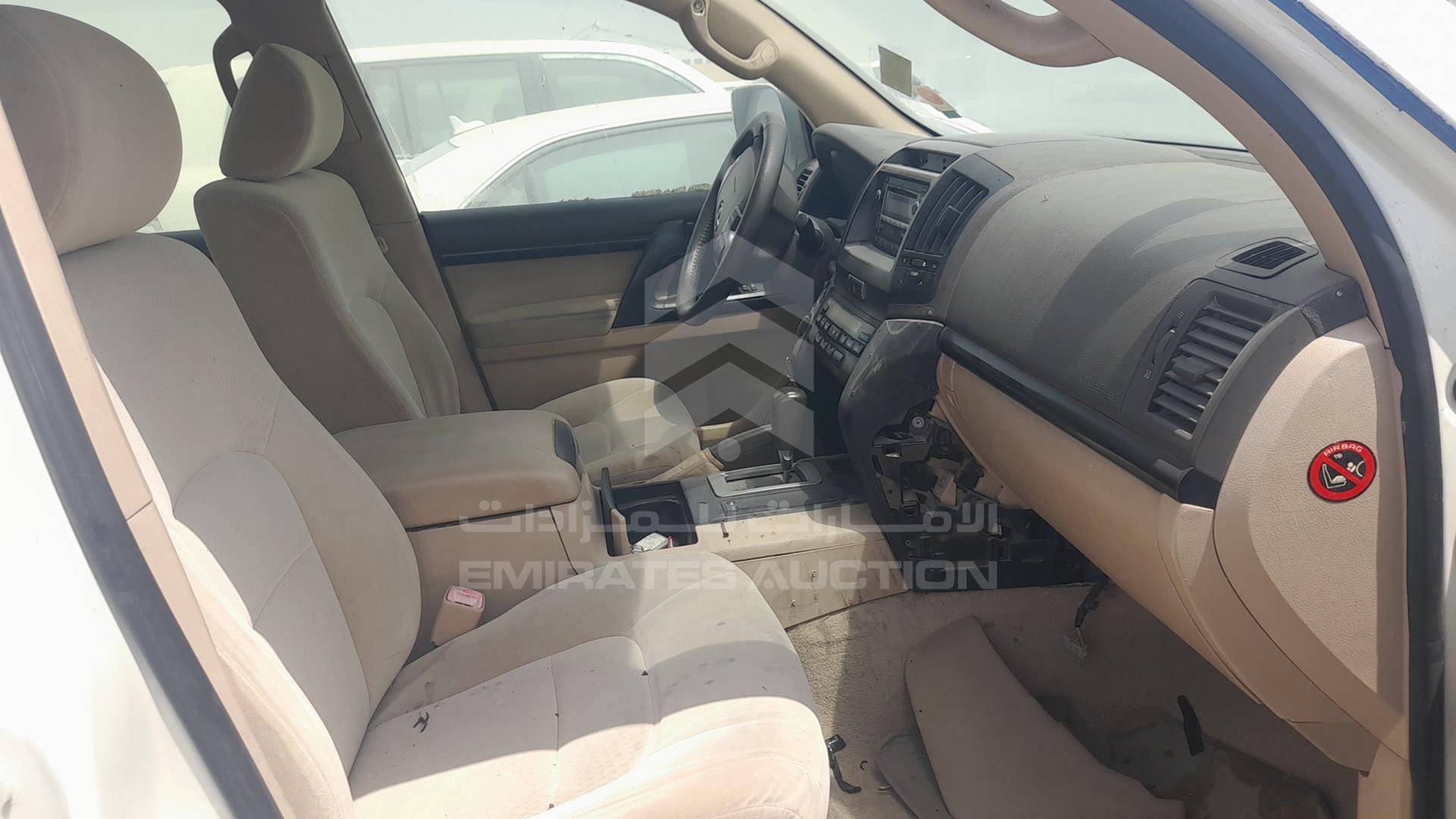 2013 TOYOTA LAND CRUISER VIN: JTMDU09J9D4063291