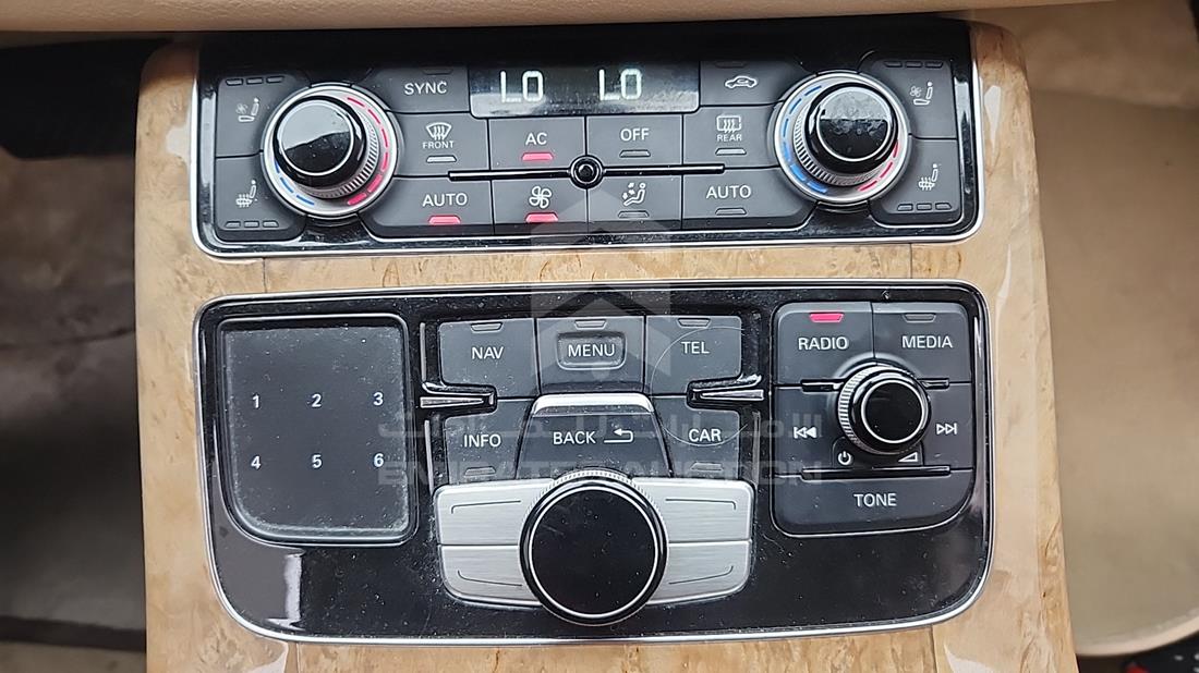 2013 Audi A8 — Entertainment Systems & Camera Monitor & Navigation — Photo 20