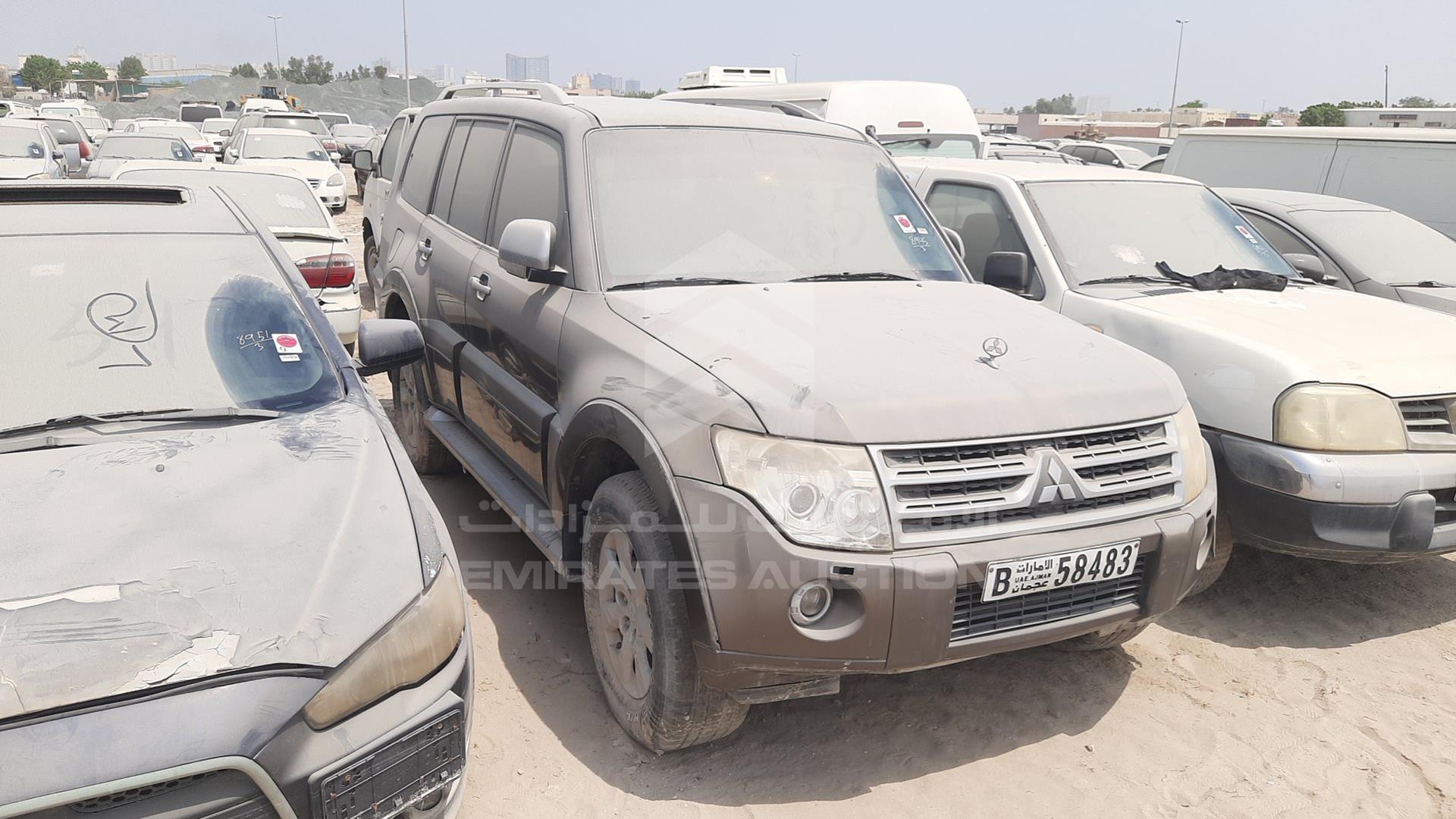 2010 MITSUBISHI PAJERO VIN: JMYLRV95WAJ703844