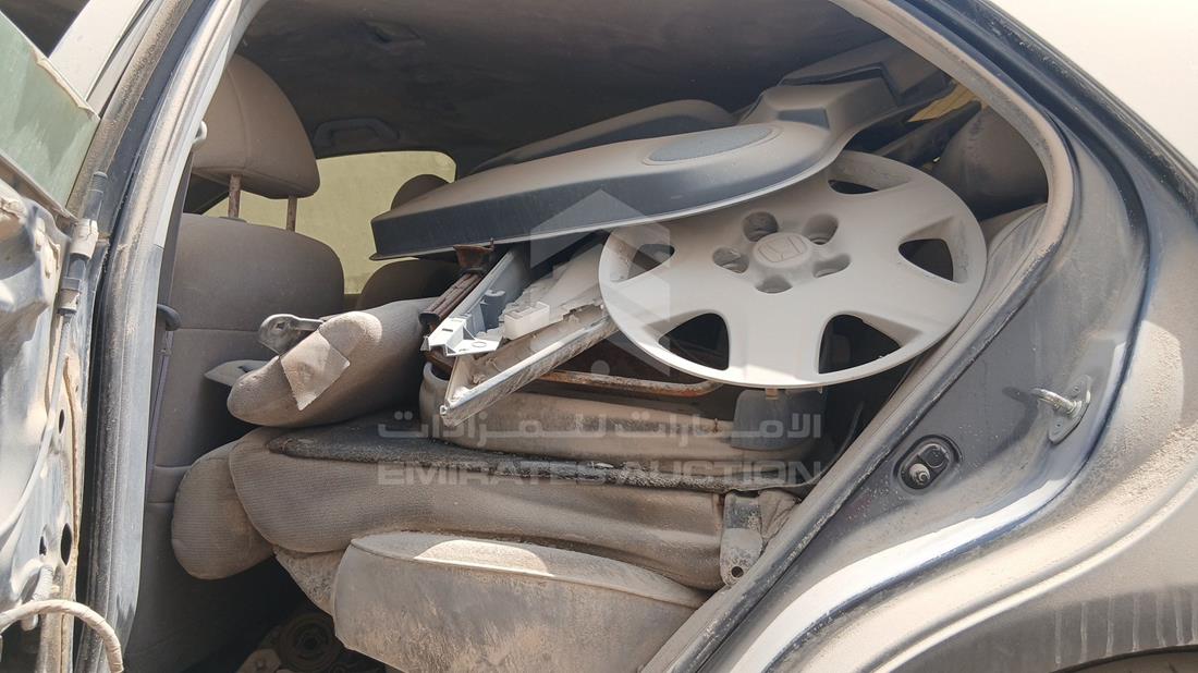 هوندا اكورد 2006 — زاوية الراكب الخلفي اليسرى — صورة 19