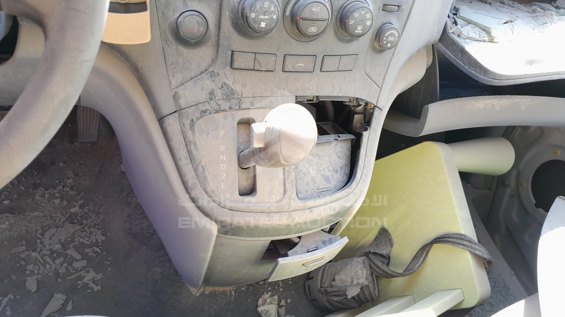 2011 HYUNDAI H1 VIN: KMJWA37R3BU282315
