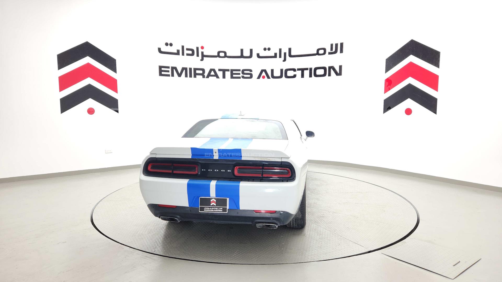 2018 DODGE CHALLENGER VIN: 2C3CDZBT2JH182900