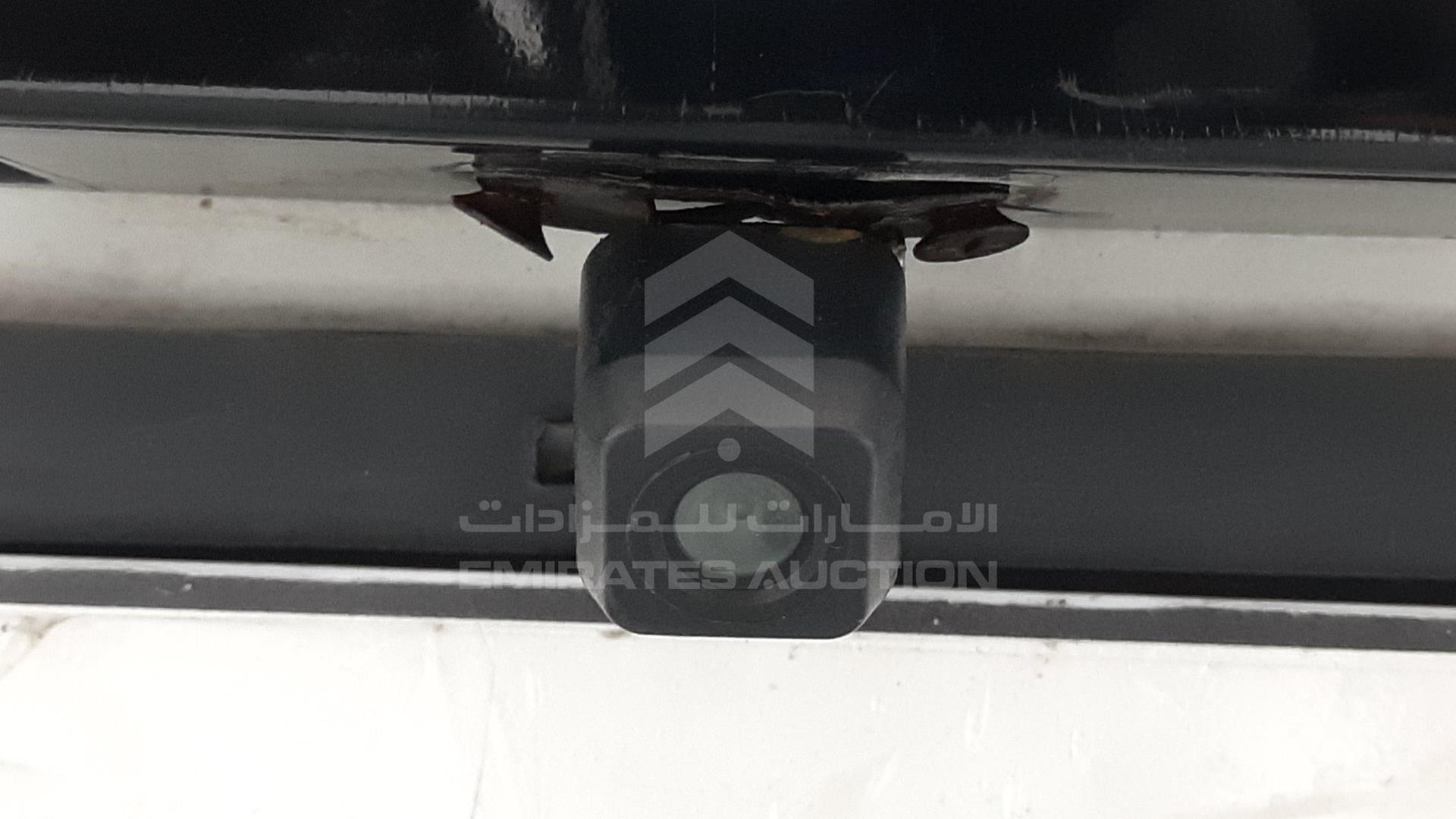 2008 MITSUBISHI PAJERO VIN: JMYLRV93W8J728895