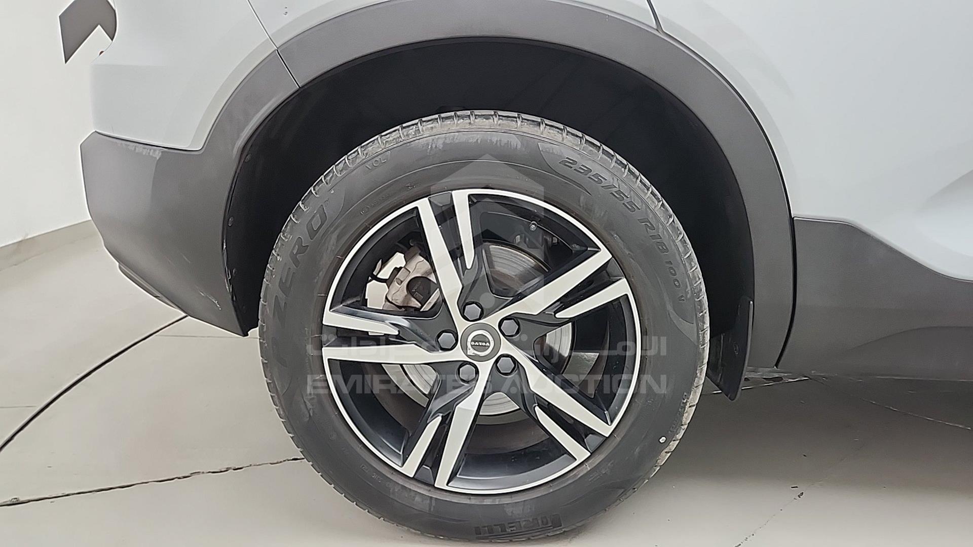 2022 VOLVO XC 40 VIN: YV1AKAXZ7N2696824